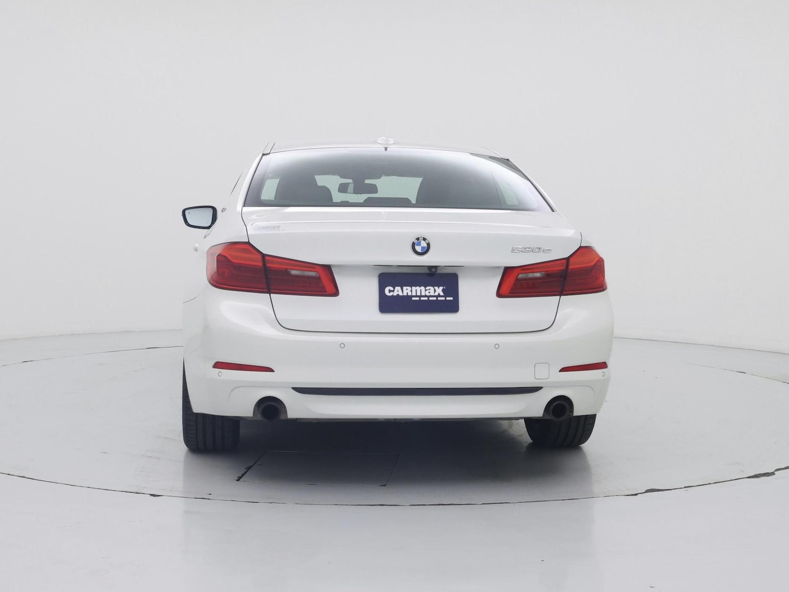 2019 BMW 5 Series 530e - Photo 7