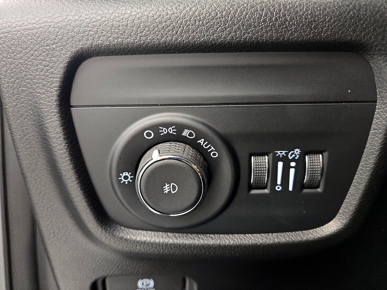 2025 Jeep Grand Cherokee Limited - Photo 14