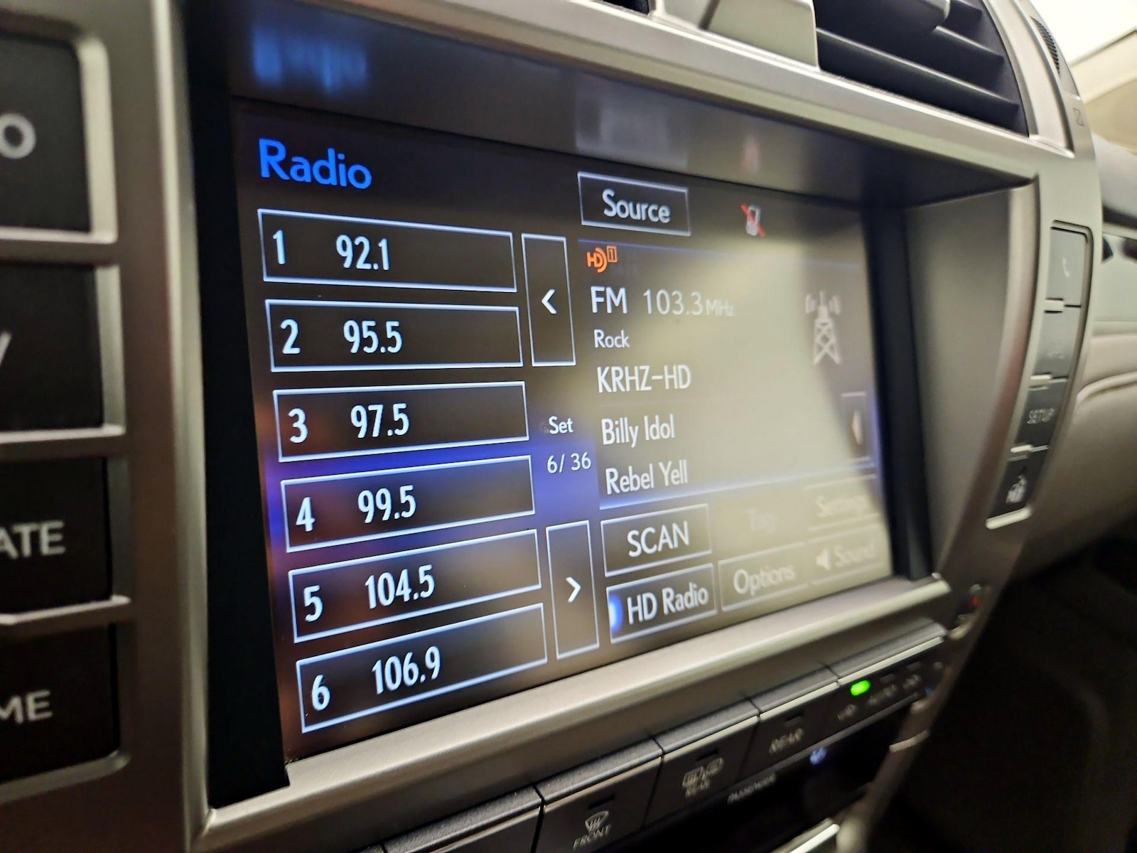 2019 Lexus GX Base - Photo 17