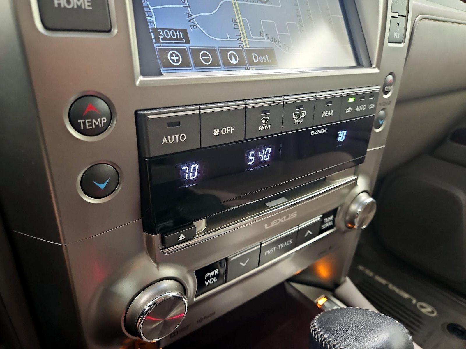2019 Lexus GX Base - Photo 18