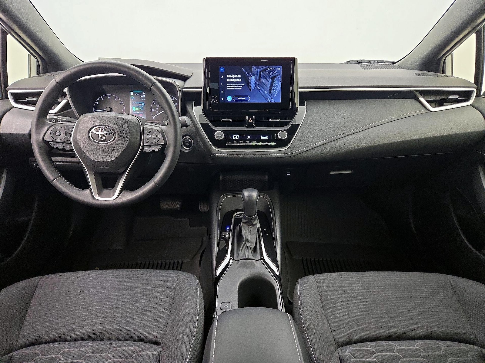 2023 Toyota Corolla Hatchback SE - Photo 10