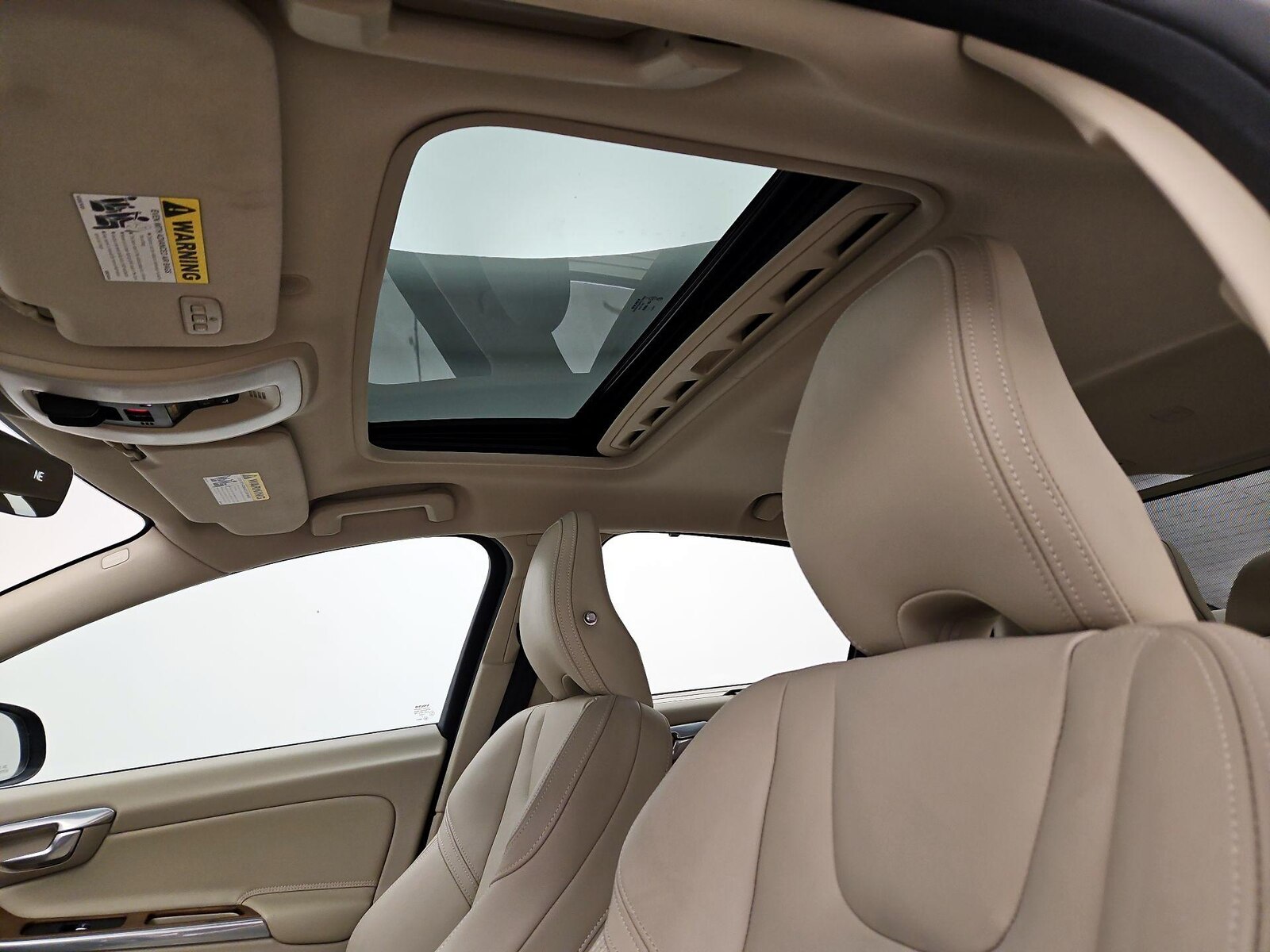 Sunroof(s) & Overhead Airbags