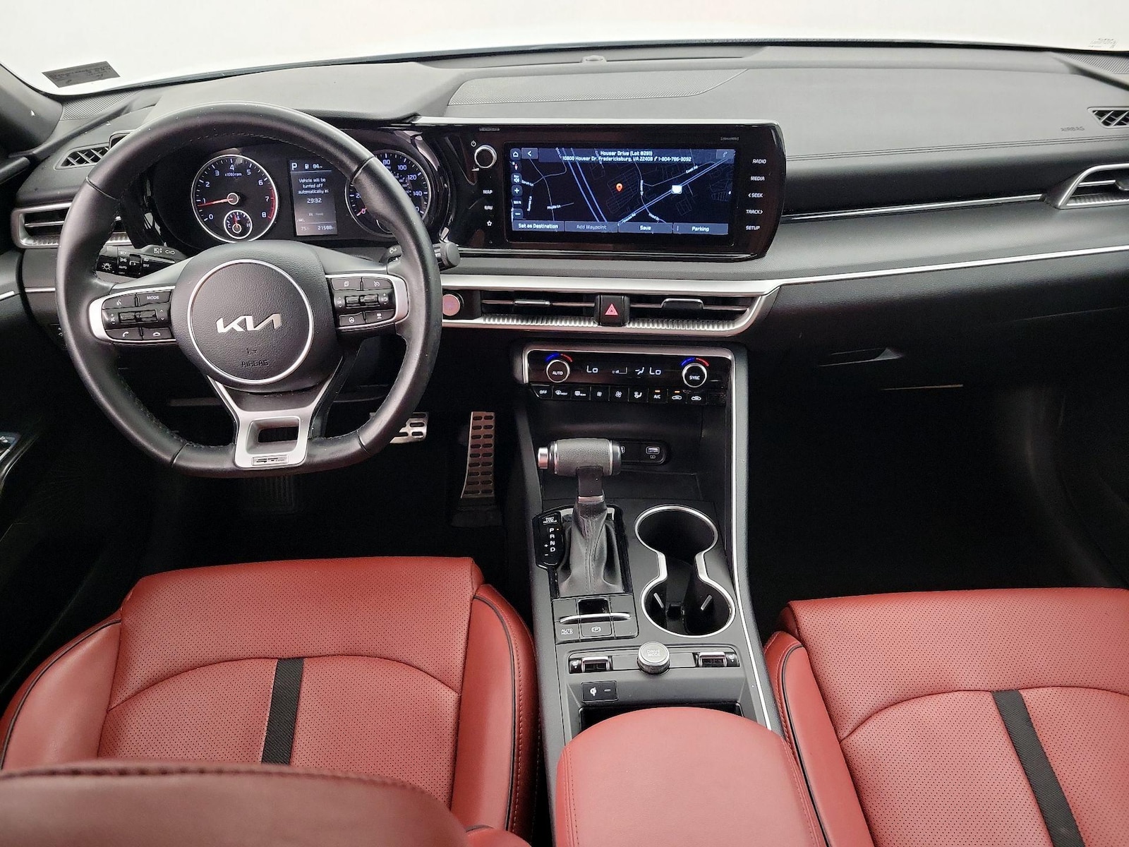 2024 Kia K5 GT-Line - Photo 10