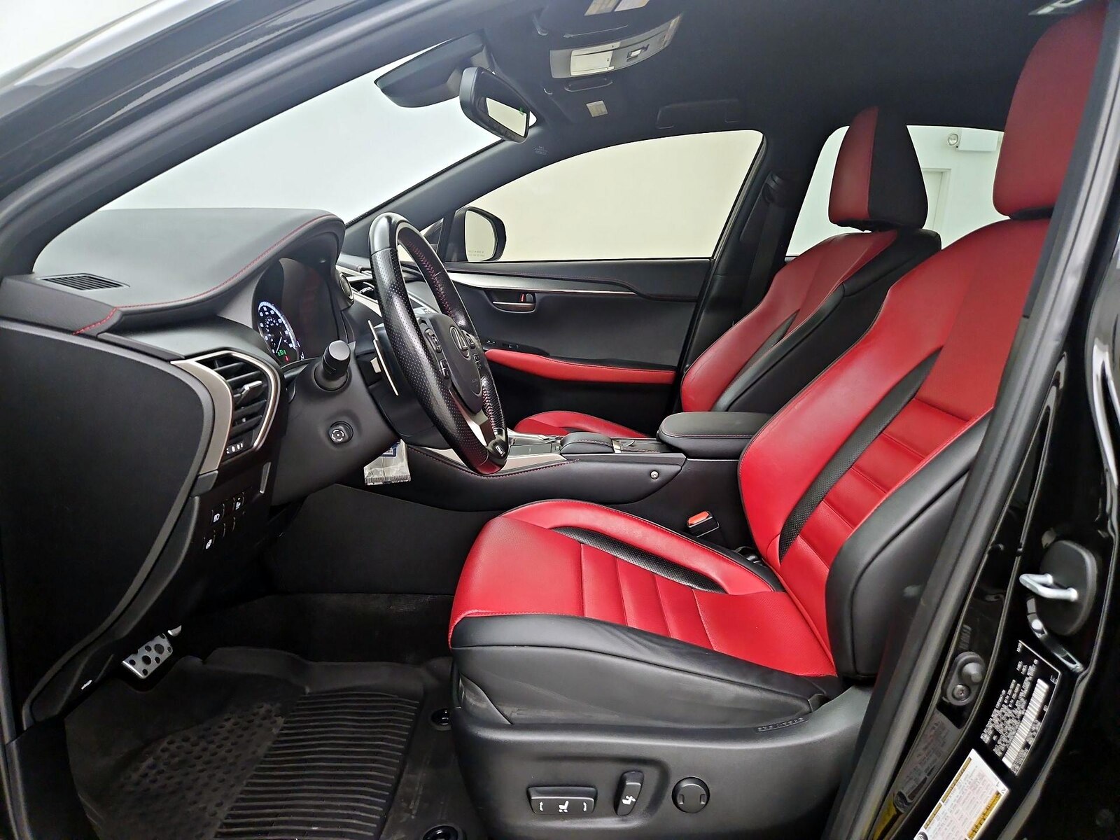 Power Seat(s) & Side Airbags