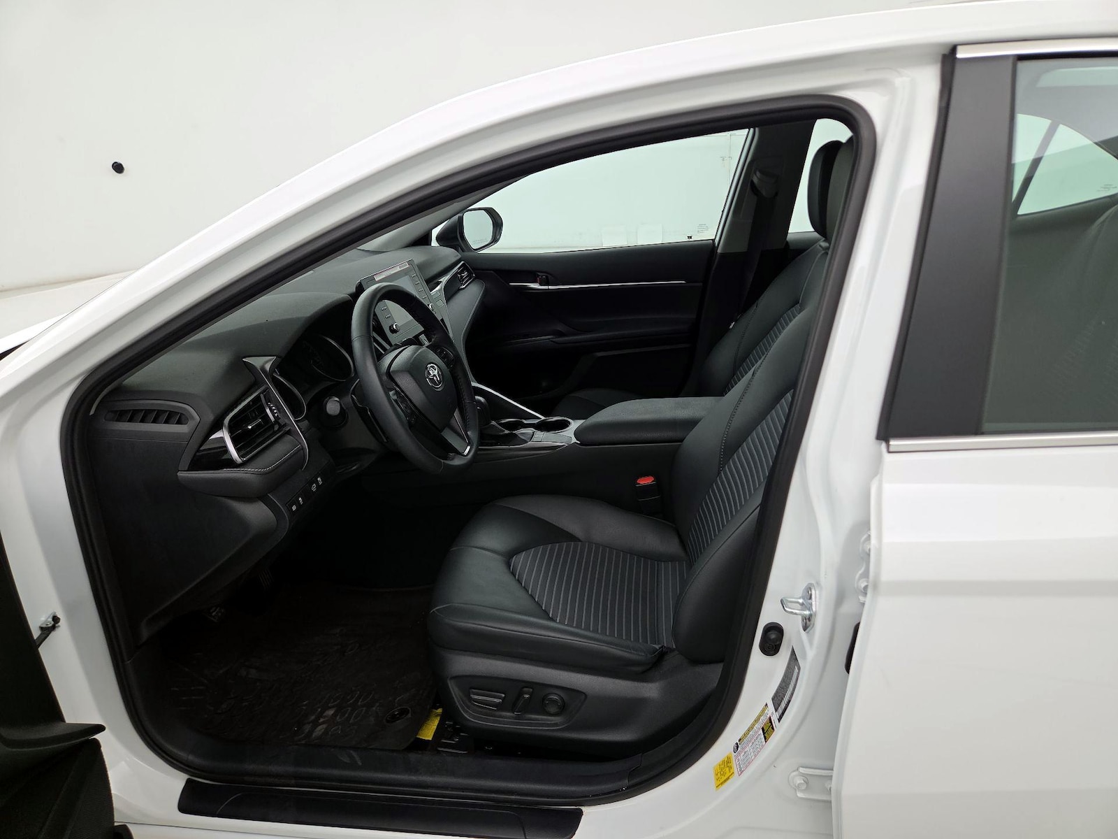 Power Seat(s) & Side Airbags