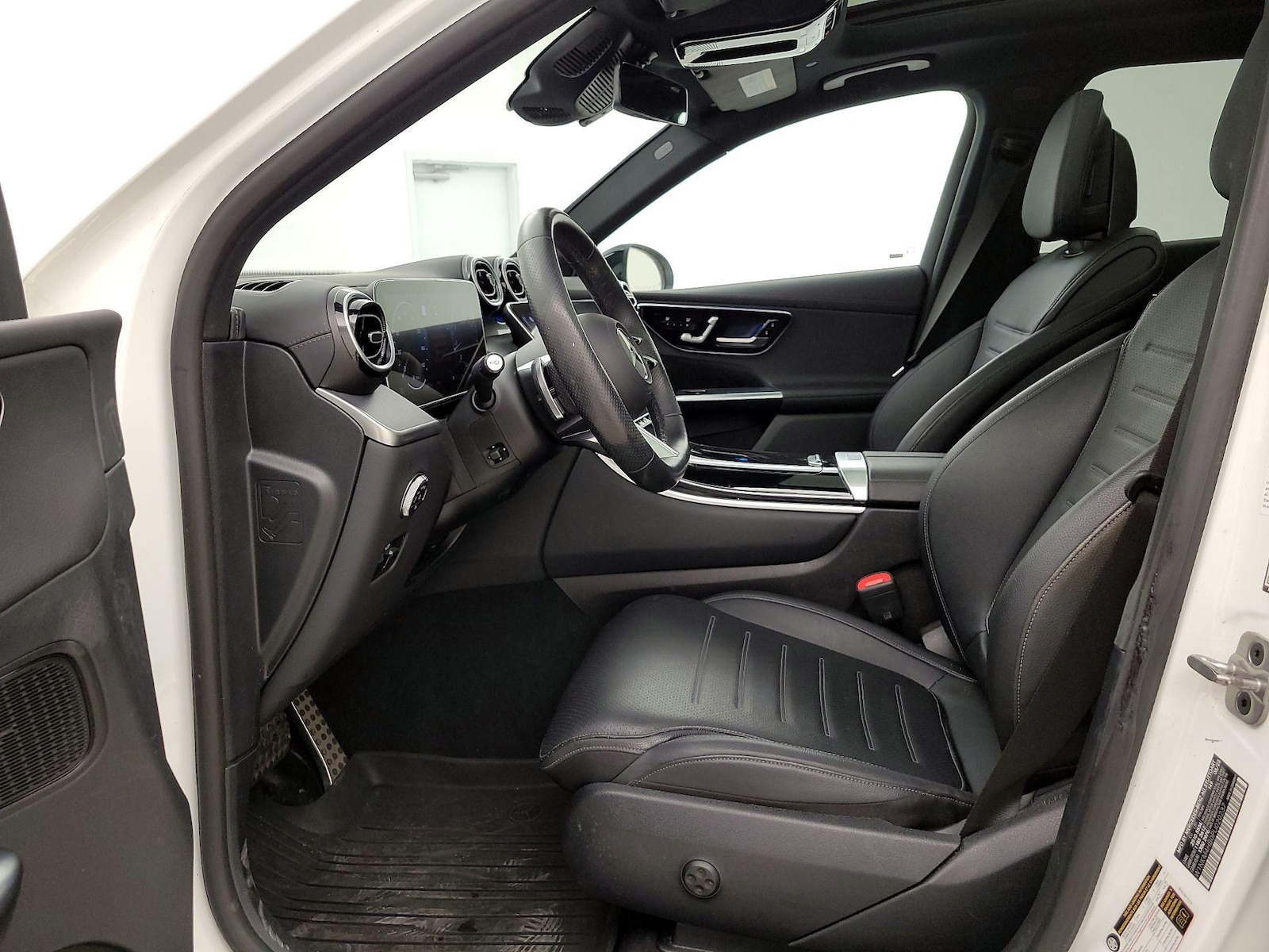 2023 Mercedes-Benz GLC GLC 300 - Photo 12