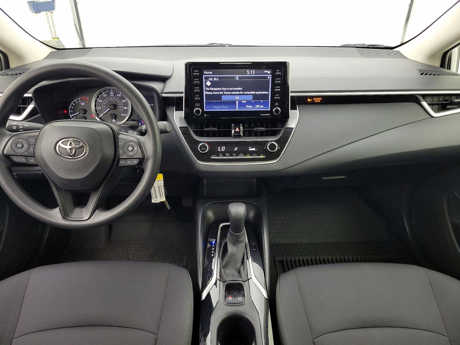2021 Toyota Corolla LE - Photo 10