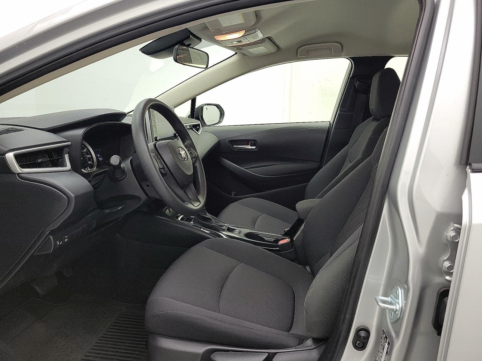 2021 Toyota Corolla LE - Photo 12