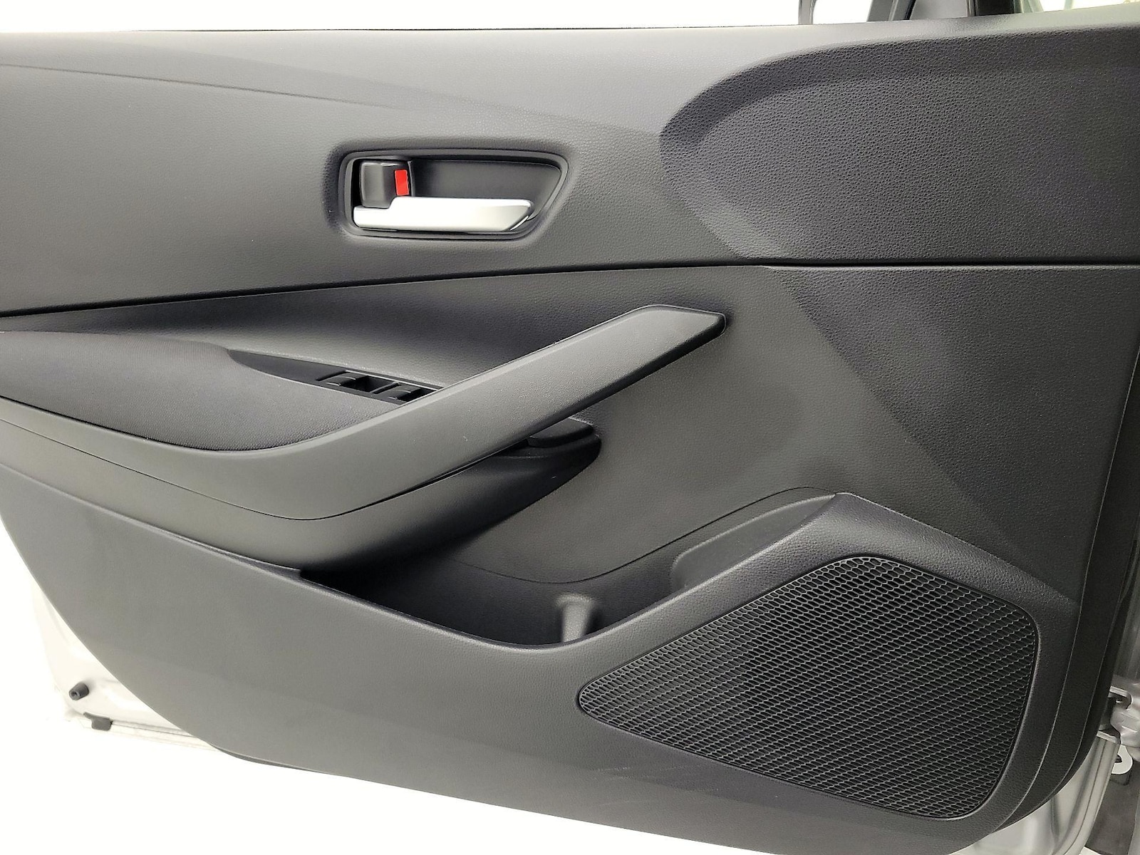2021 Toyota Corolla LE - Photo 13