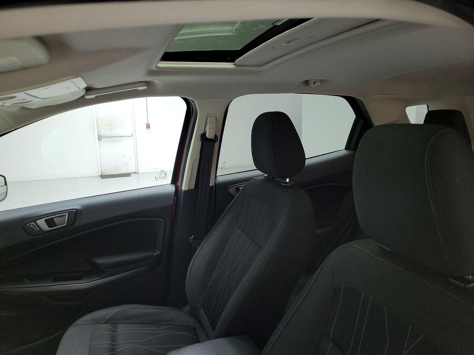 Sunroof(s) & Overhead Airbags
