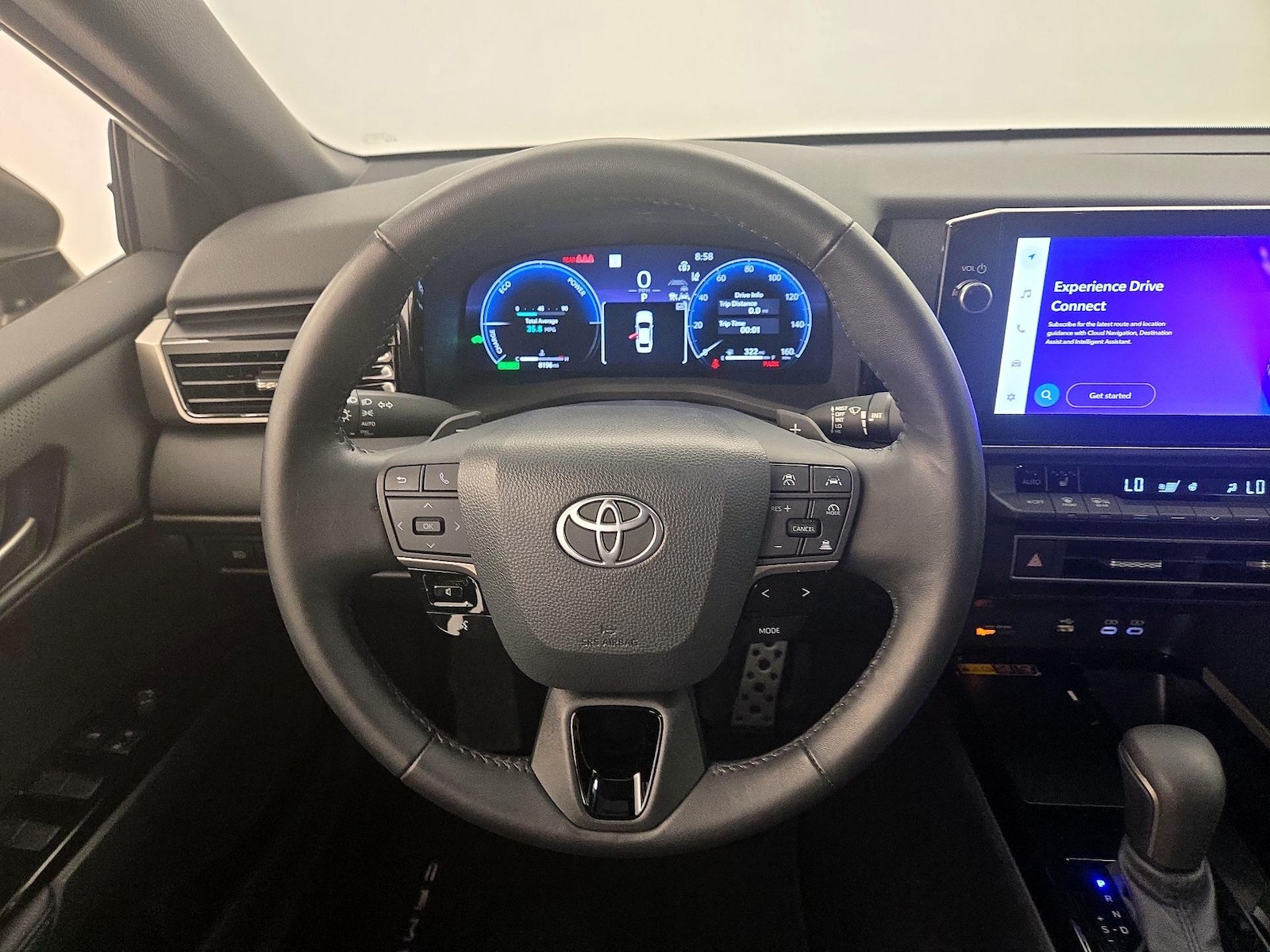 2025 Toyota Camry XSE - Photo 11