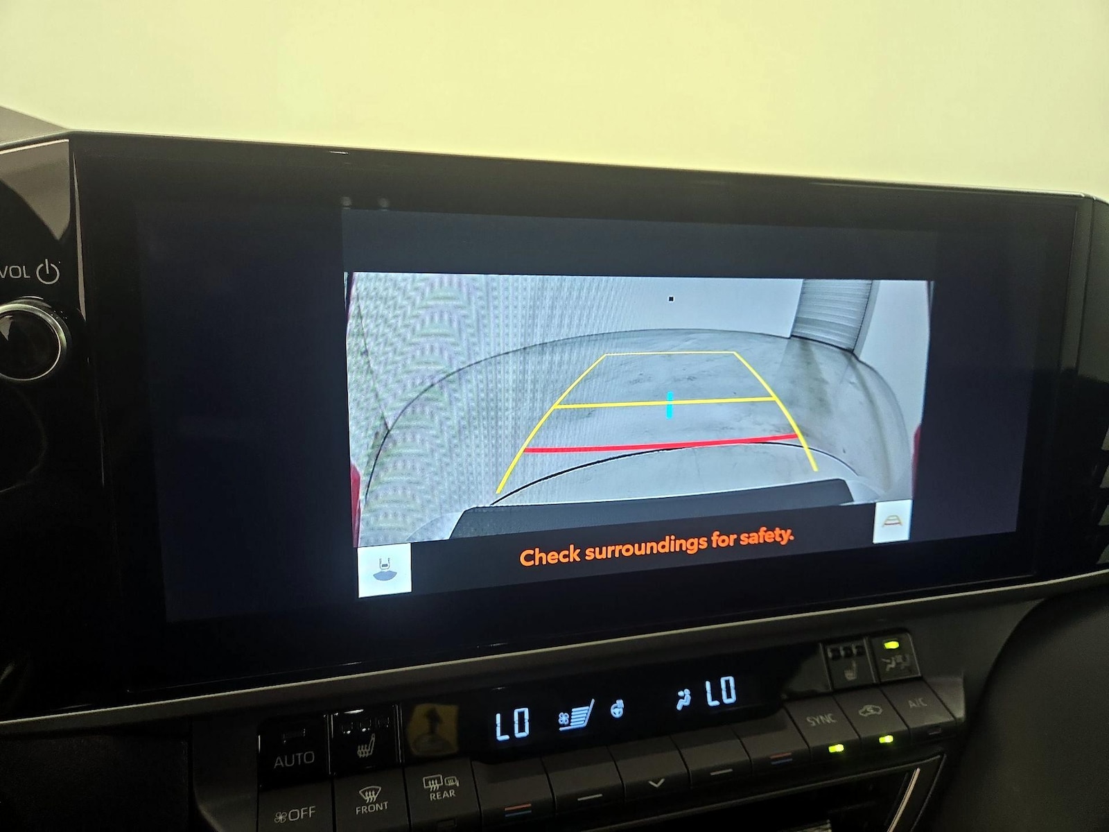 2025 Toyota Camry XSE - Photo 15