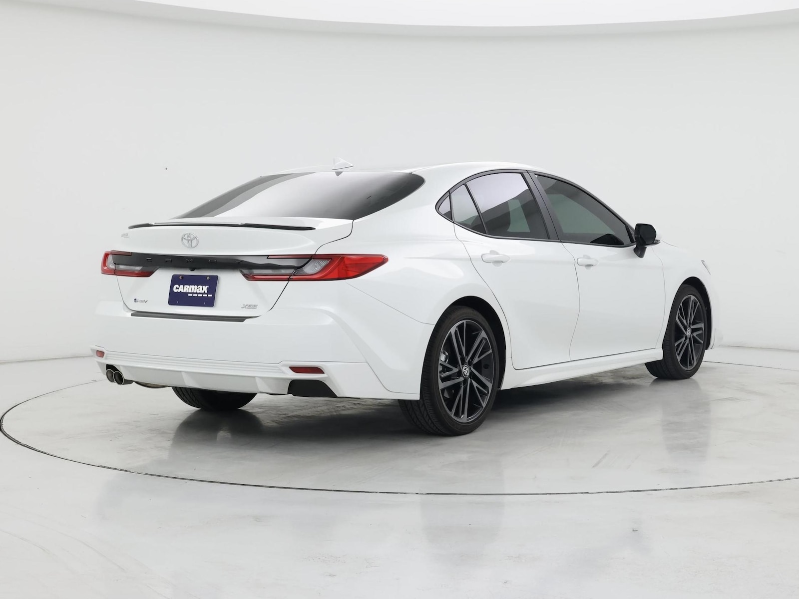 2025 Toyota Camry XSE - Photo 9