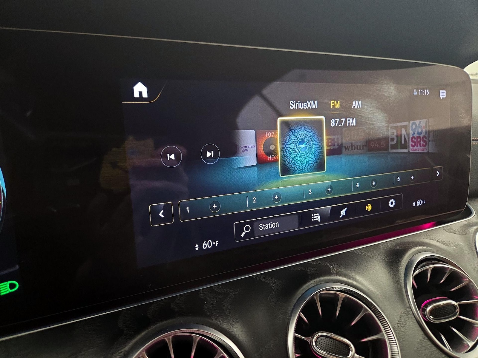 2023 Mercedes-Benz E-Class E450 - Photo 17