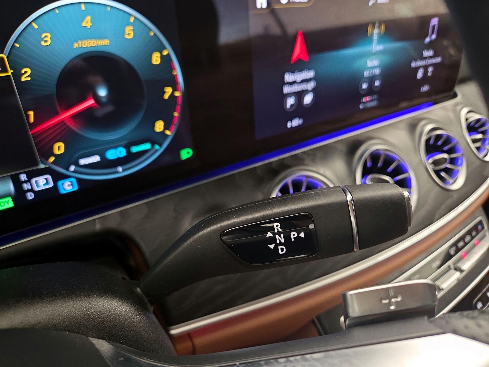2023 Mercedes-Benz E-Class E450 - Photo 19
