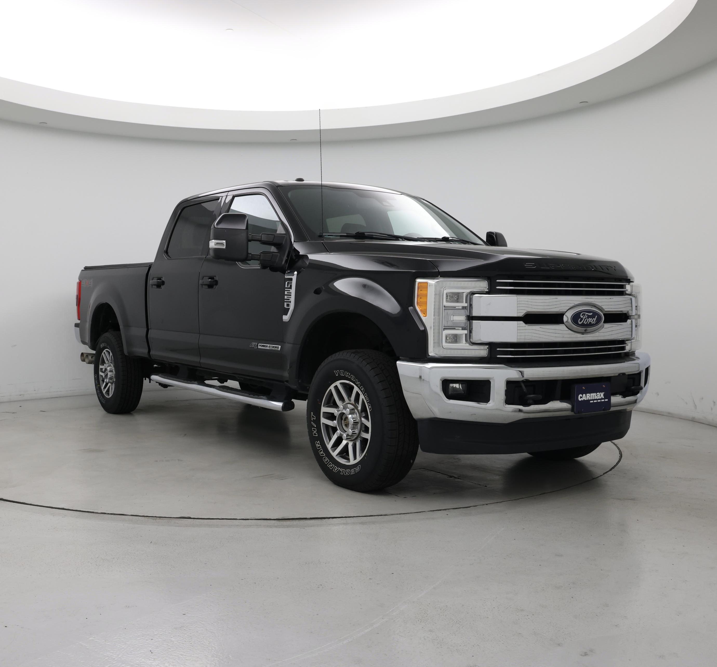 Black 2018 Ford F-250 Super Duty Pickup Truck Four-Wheel Drive Automatic