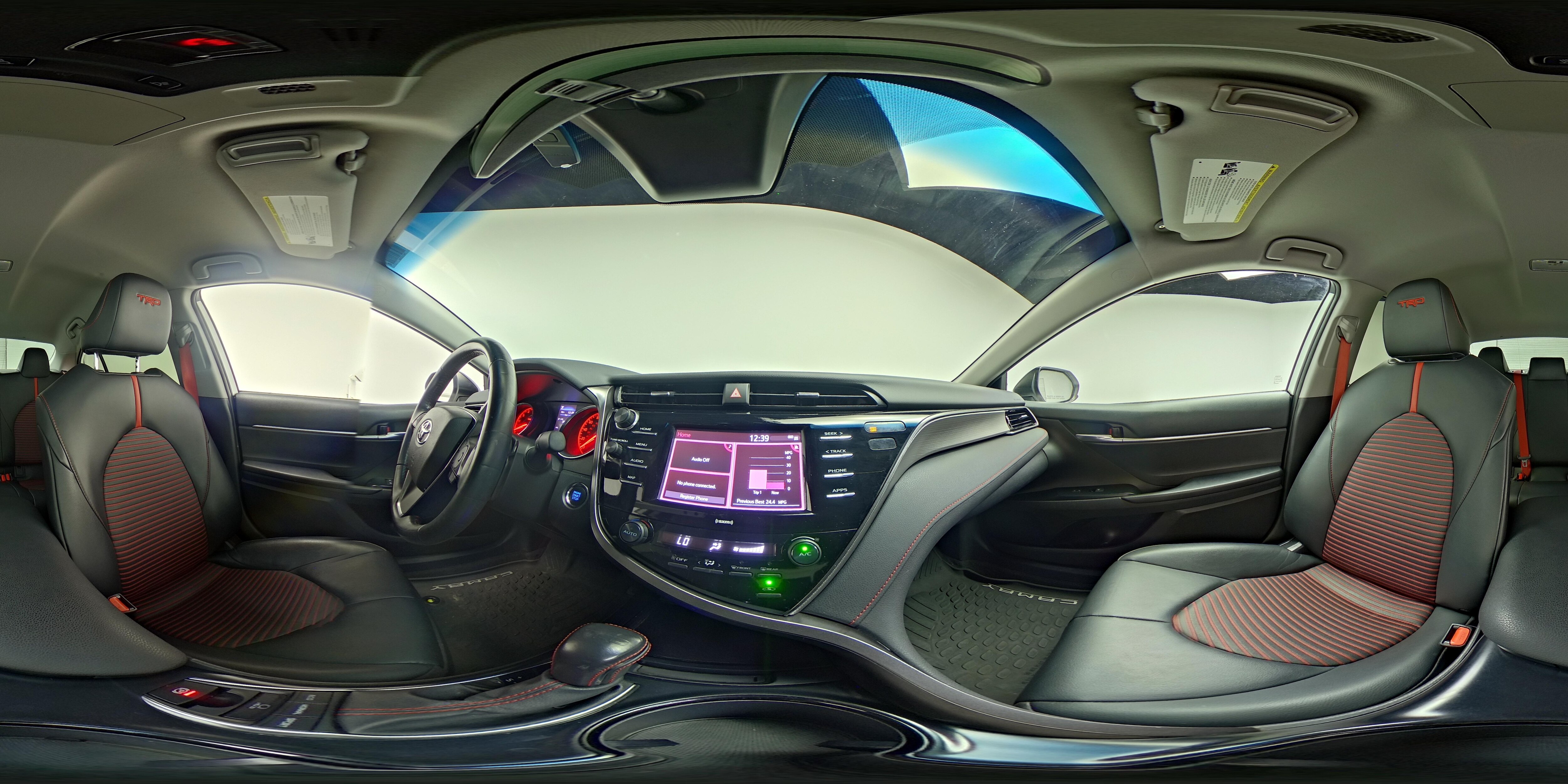 2020 Toyota Camry XSE - Photo 24