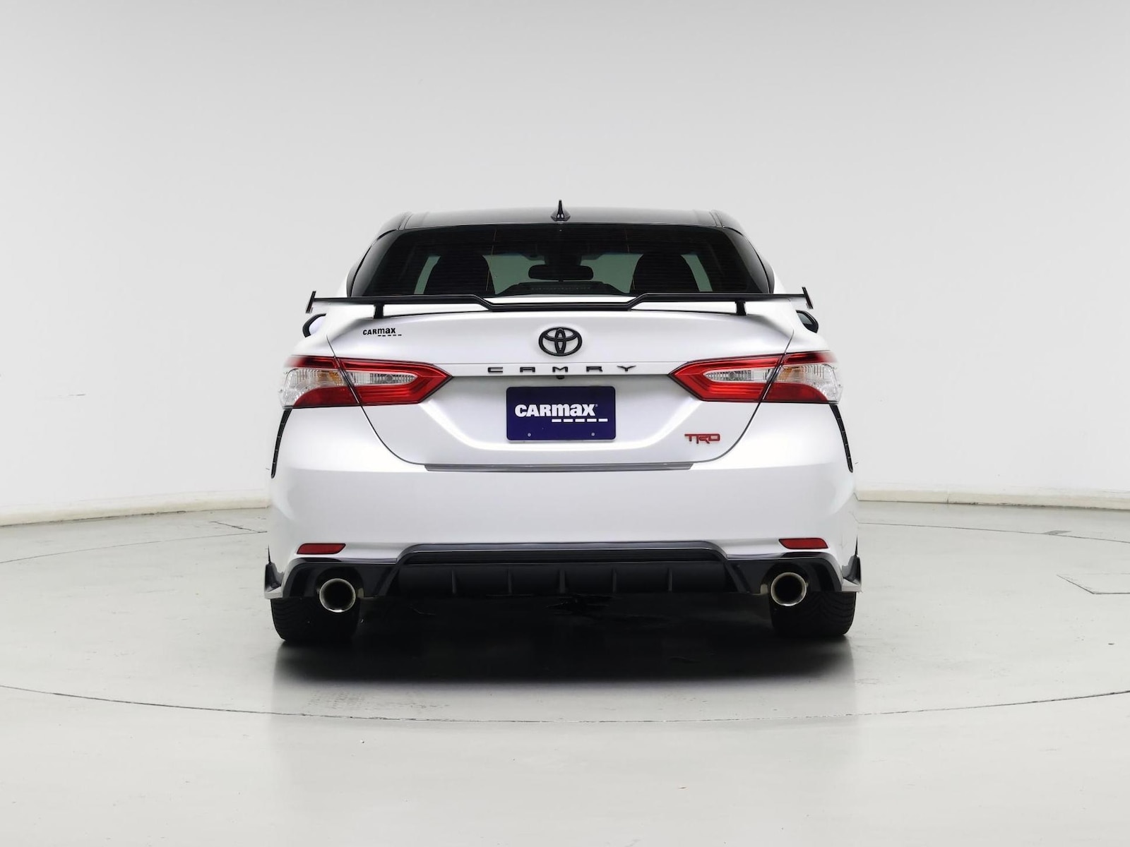 2020 Toyota Camry XSE - Photo 7