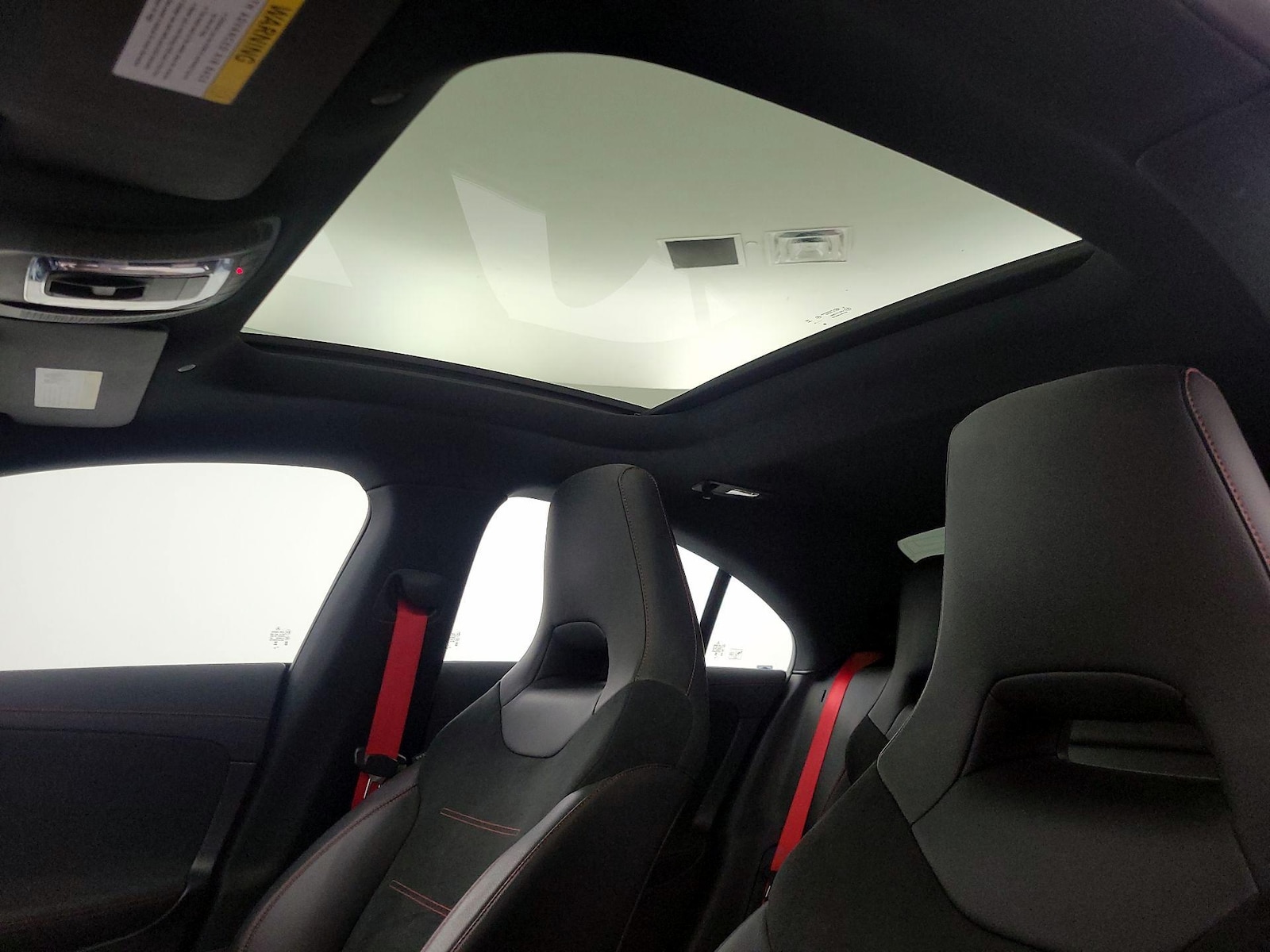 Sunroof(s) & Overhead Airbags