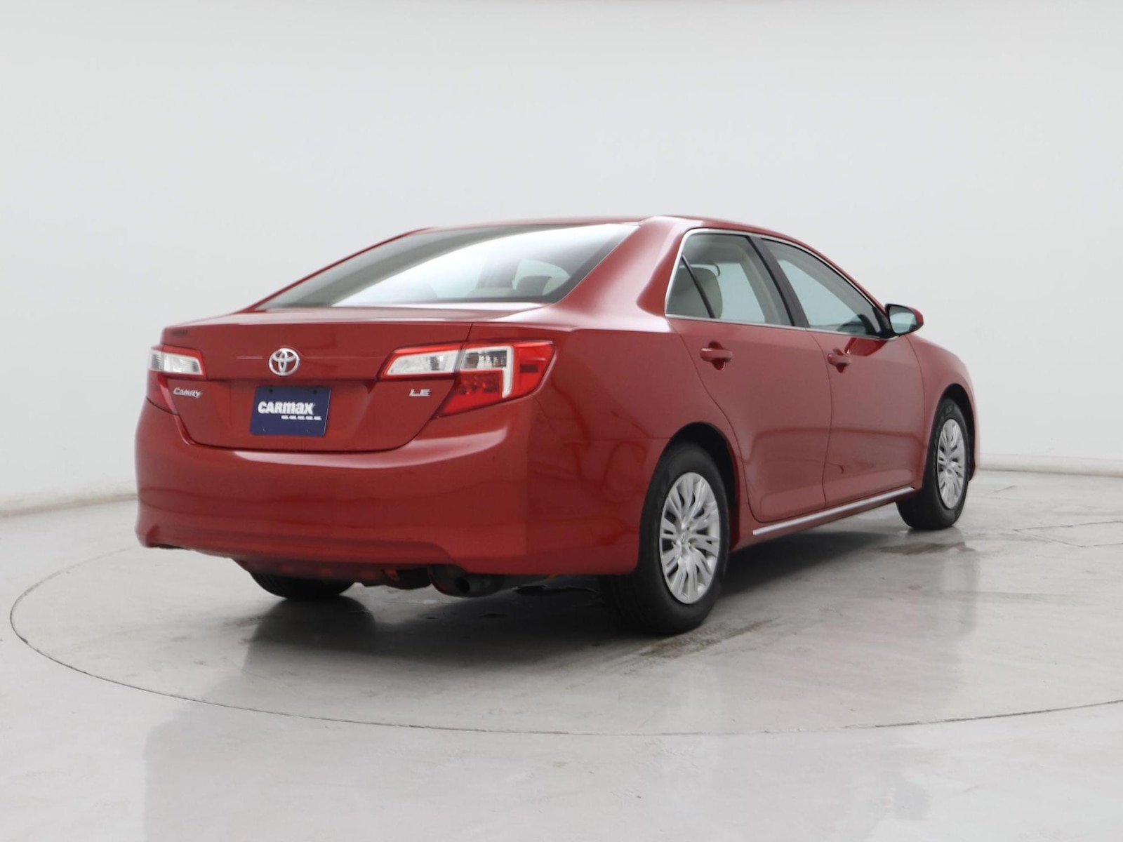 2014 Toyota Camry LE - Photo 9