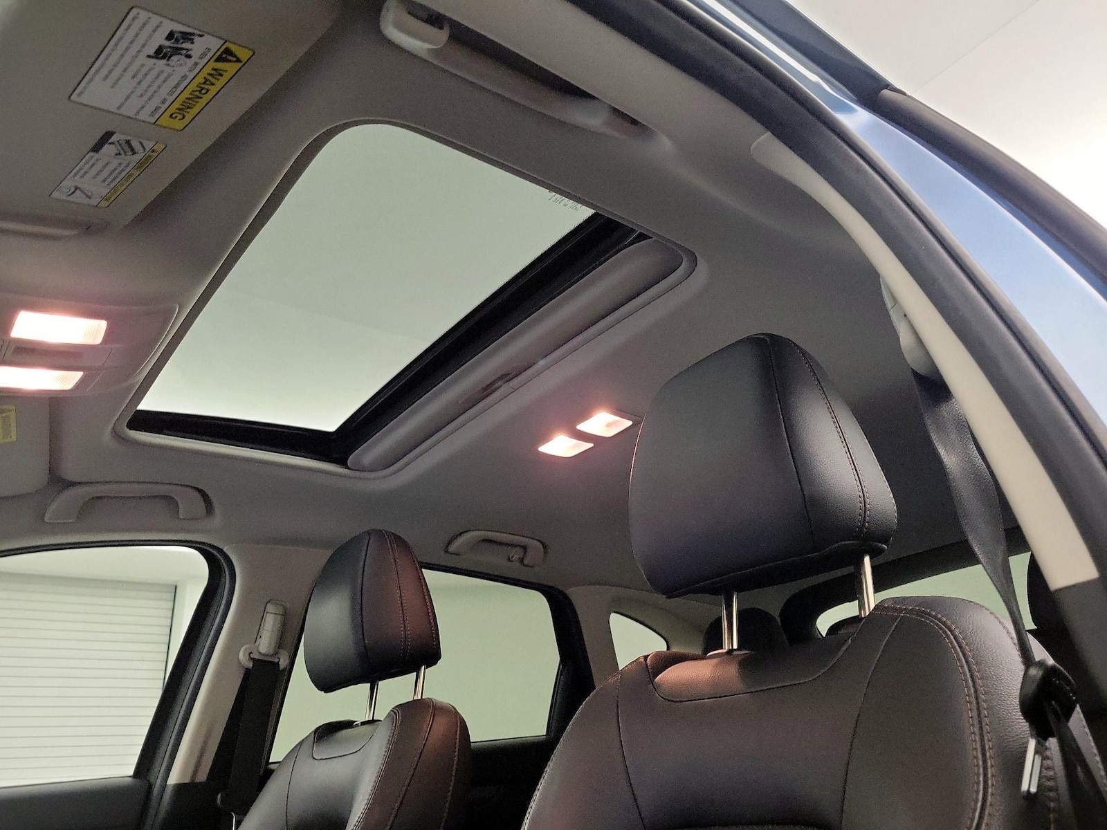 Sunroof(s) & Overhead Airbags