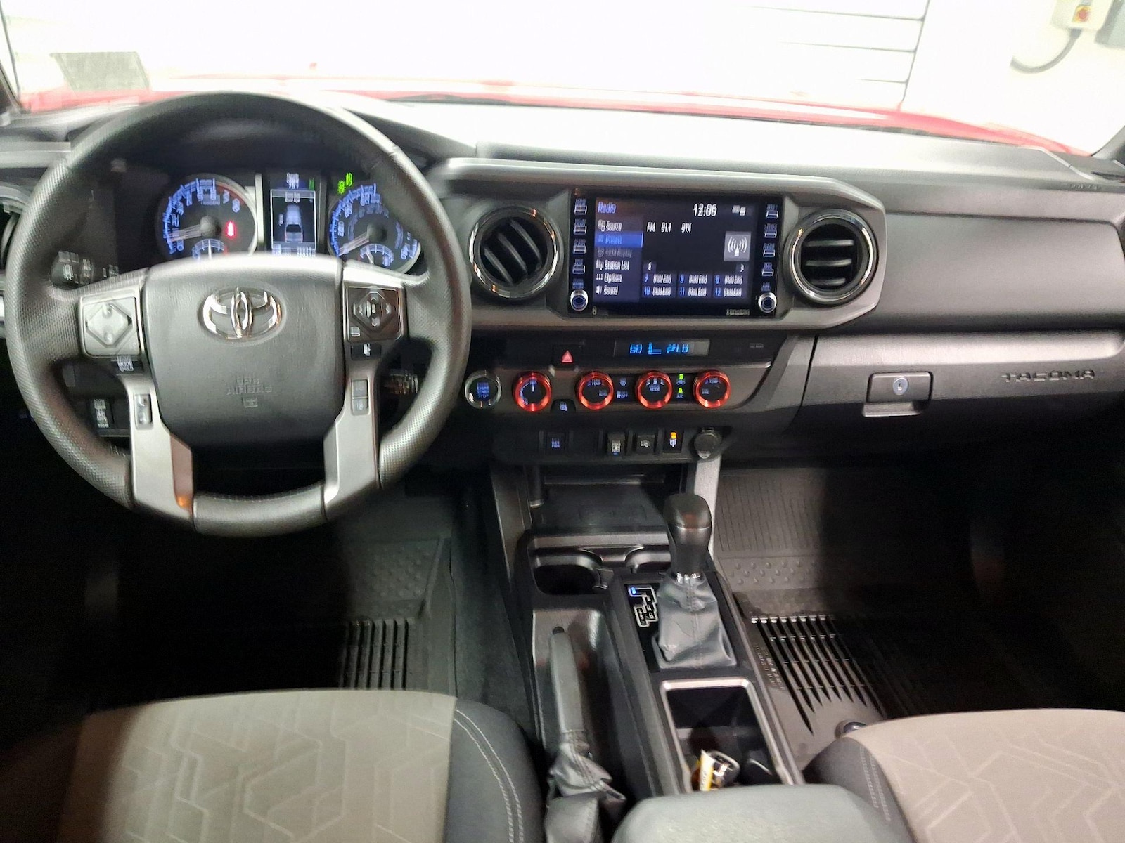 2023 Toyota Tacoma TRD Off Road - Photo 10