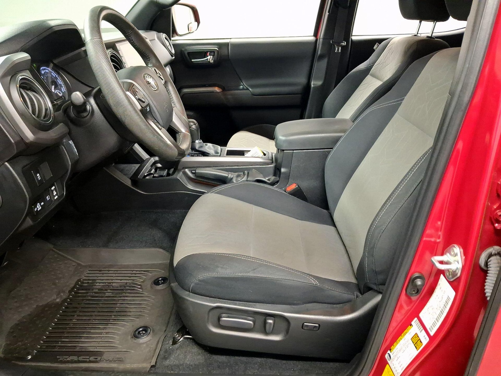 2023 Toyota Tacoma TRD Off Road - Photo 12
