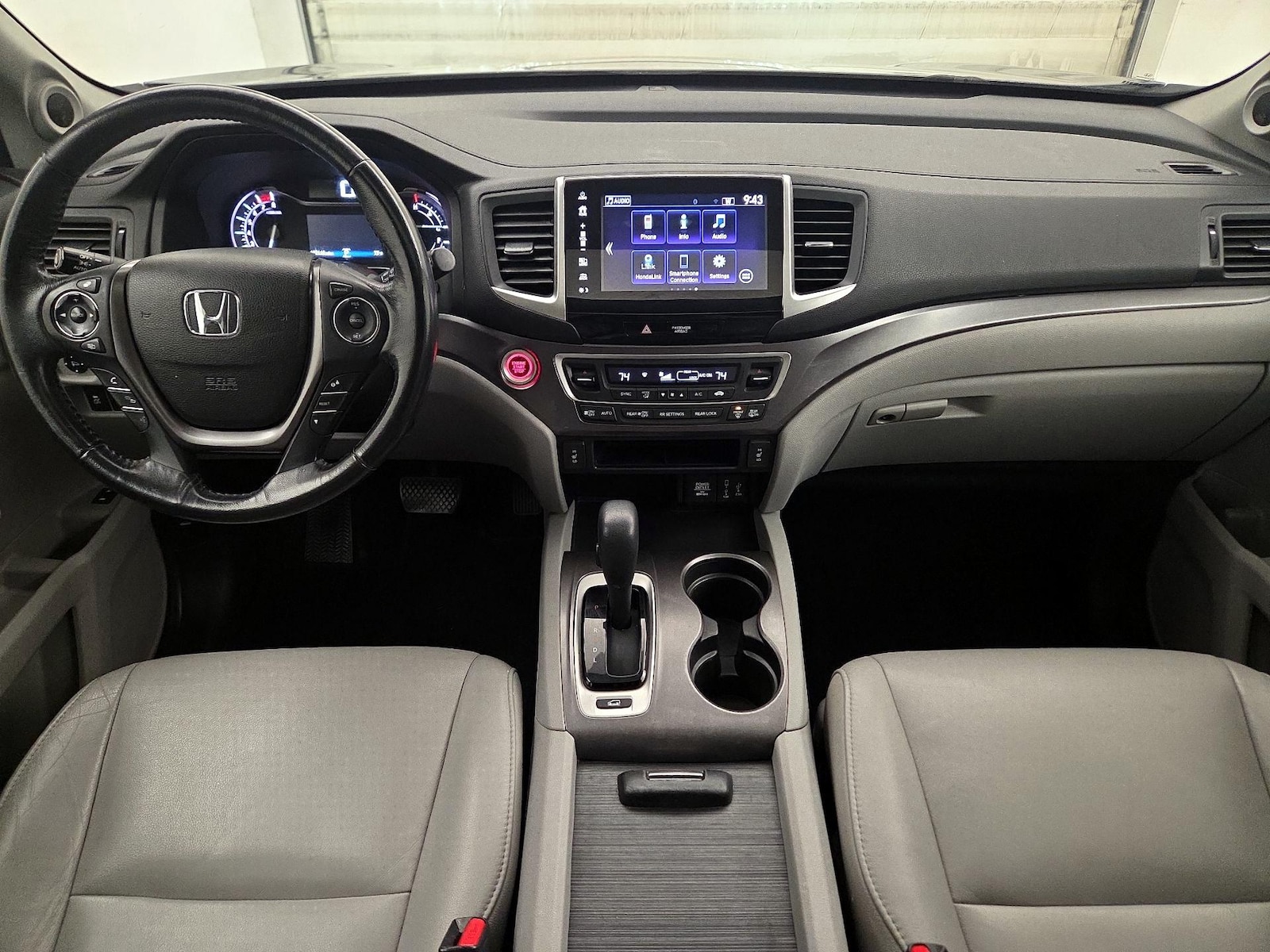 Apple CarPlay® & Android Auto™