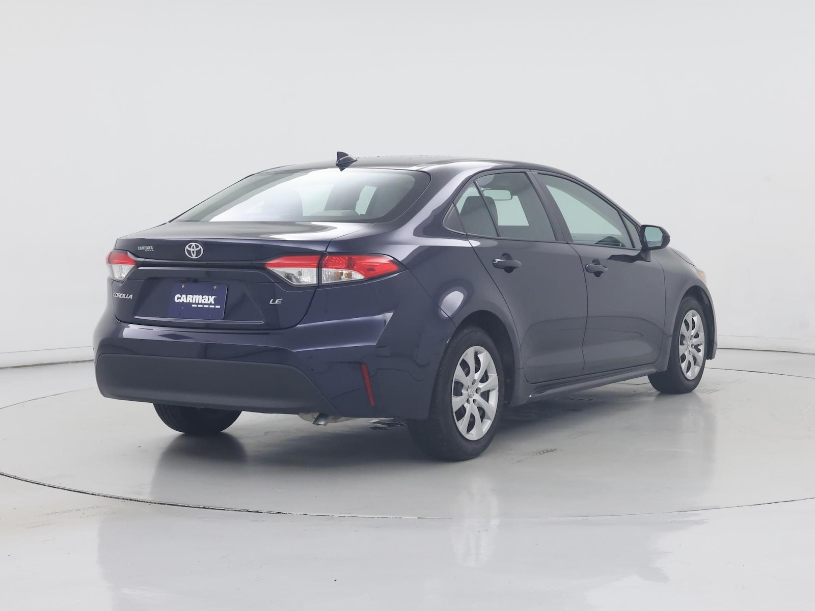 2025 Toyota Corolla LE - Photo 9