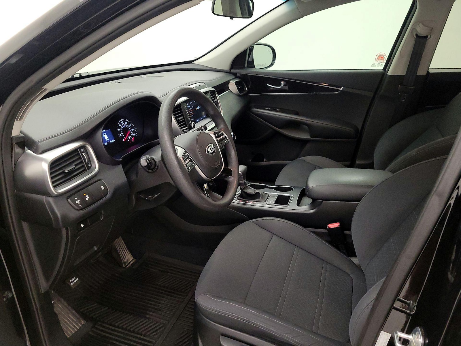 2020 Kia Sorento LX - Photo 12