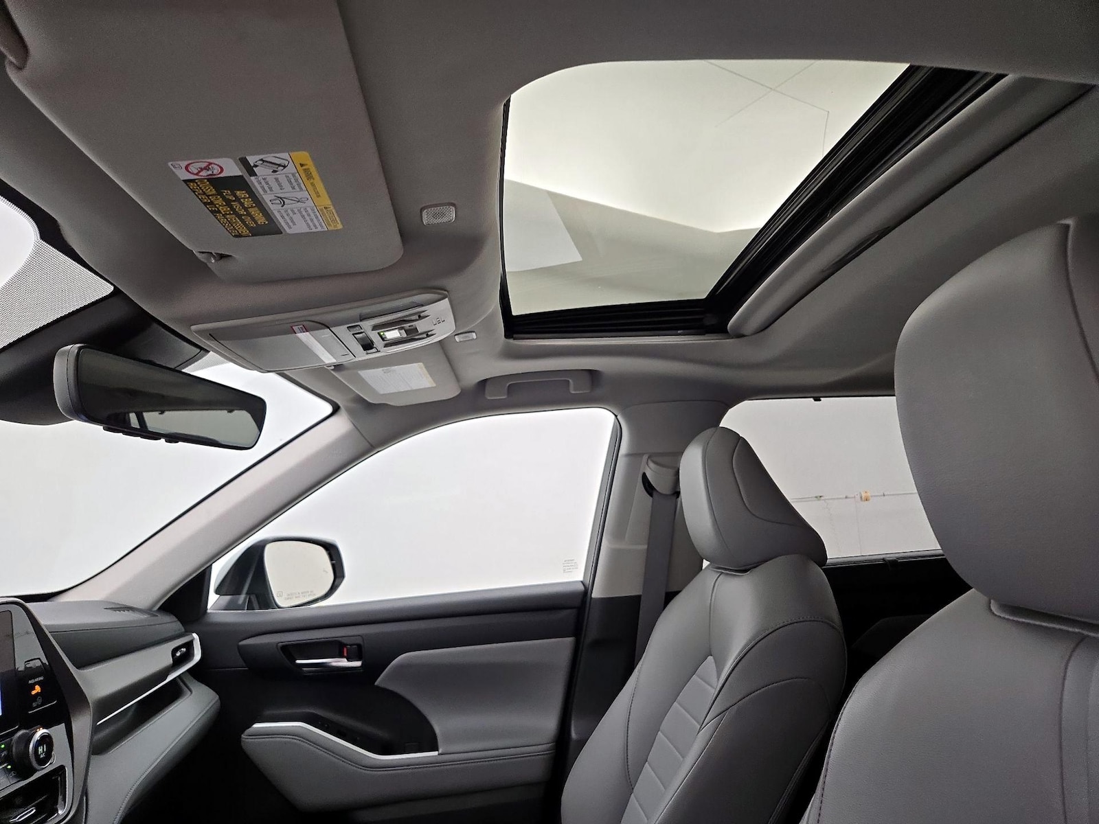 Sunroof(s) & Overhead Airbags