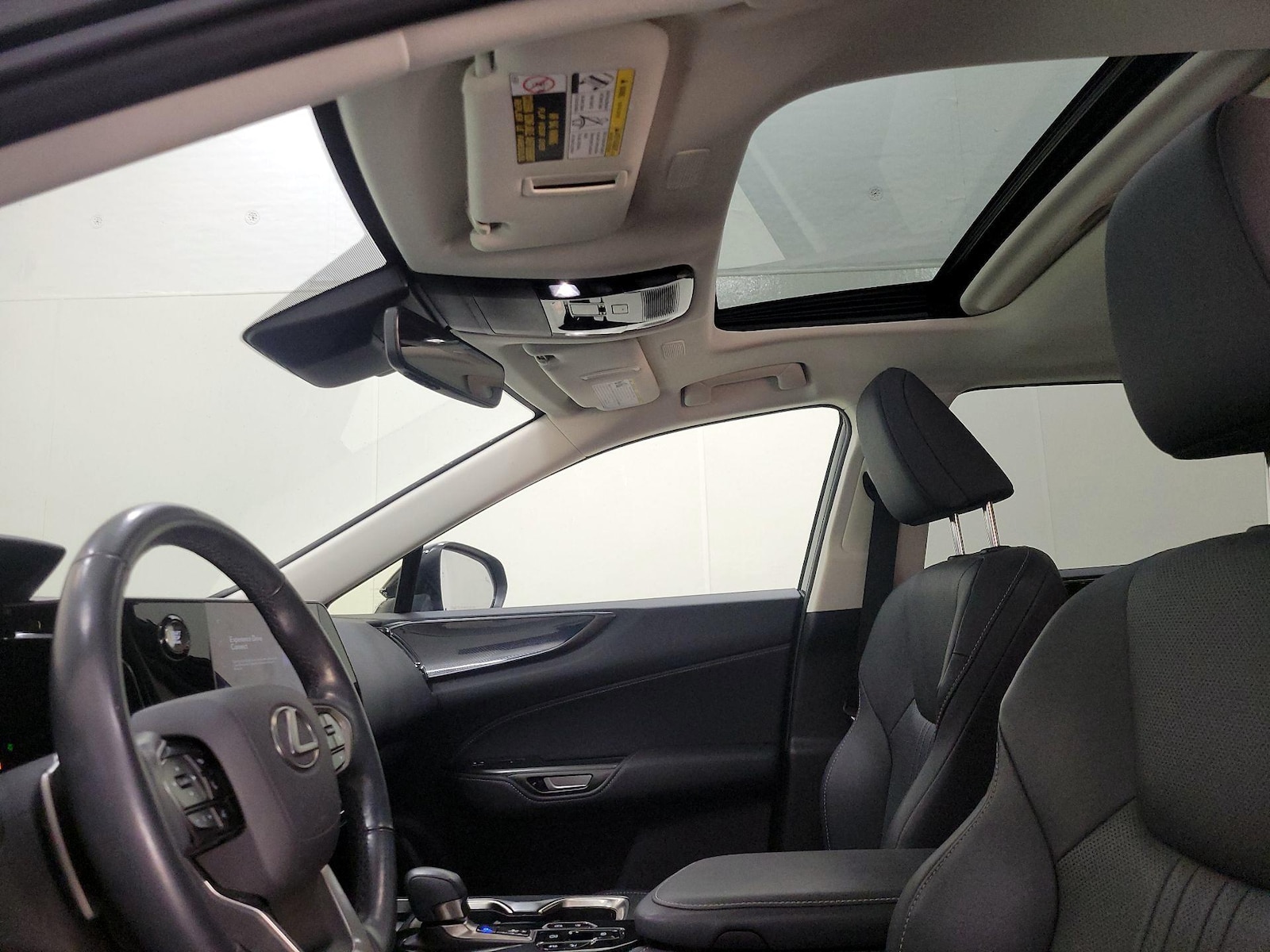 Sunroof(s) & Overhead Airbags