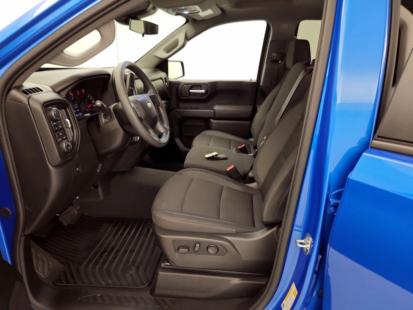 2026 Chevrolet Silverado 1500 Custom - Photo 12