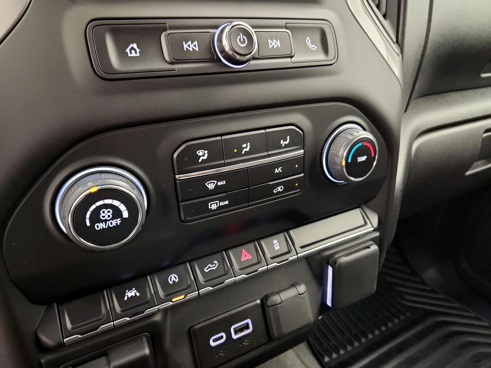 2026 Chevrolet Silverado 1500 Custom - Photo 17