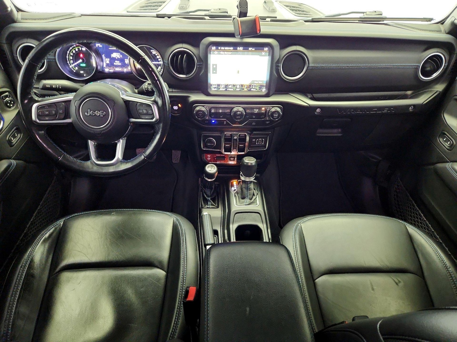 Apple CarPlay® & Android Auto™