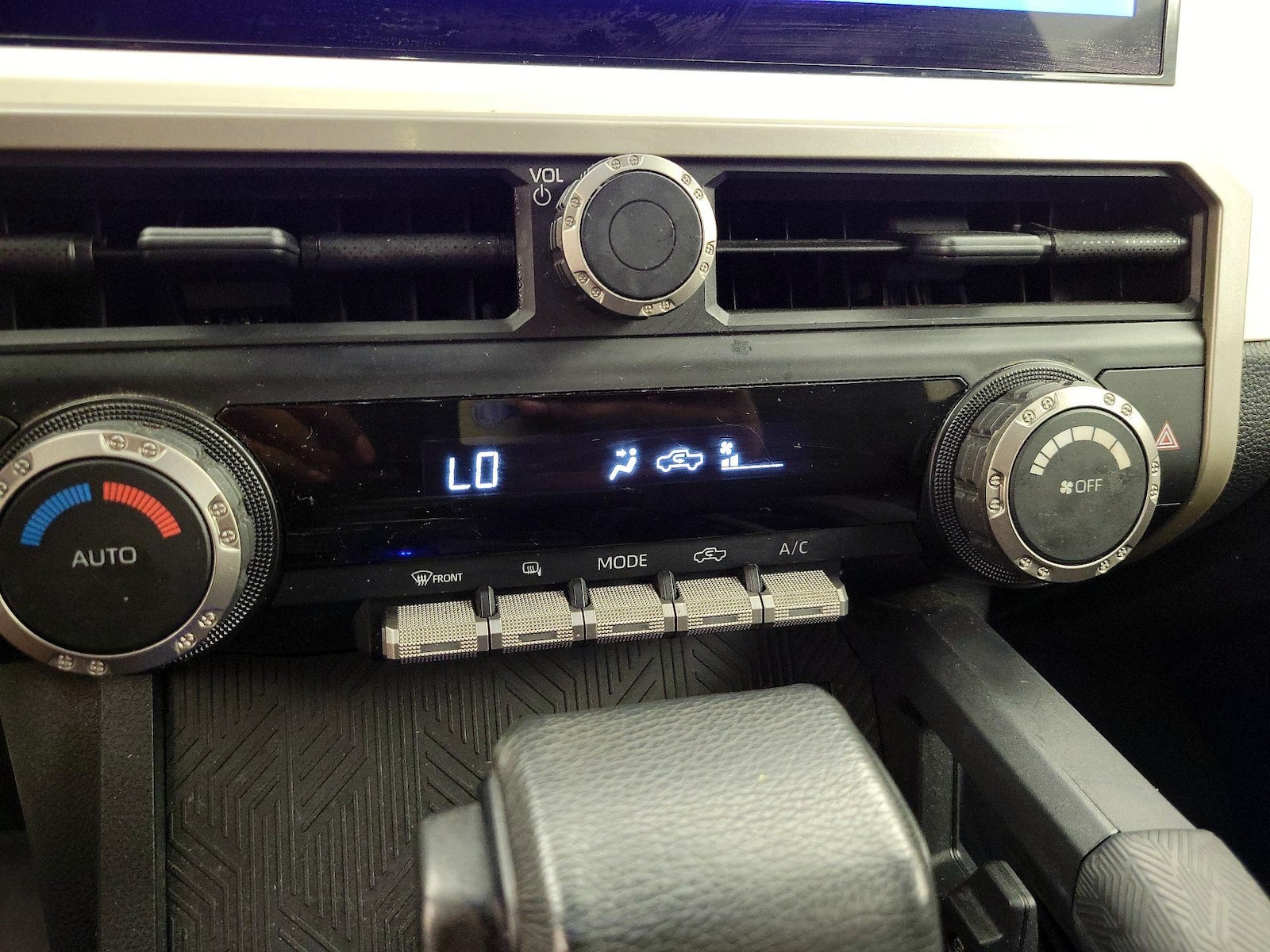 2024 Toyota Tacoma TRD Sport - Photo 17