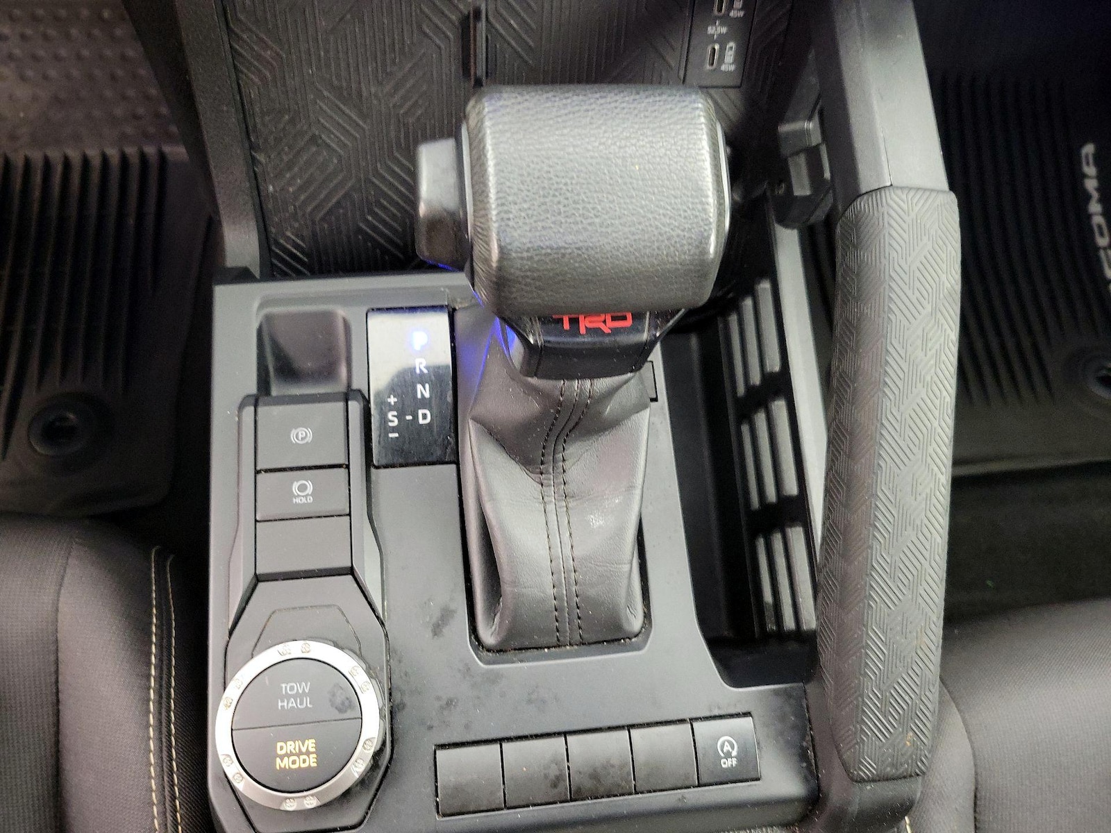 2024 Toyota Tacoma TRD Sport - Photo 18