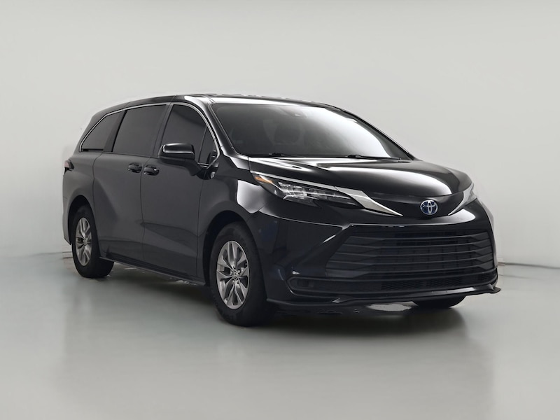2024 Toyota Sienna LE
