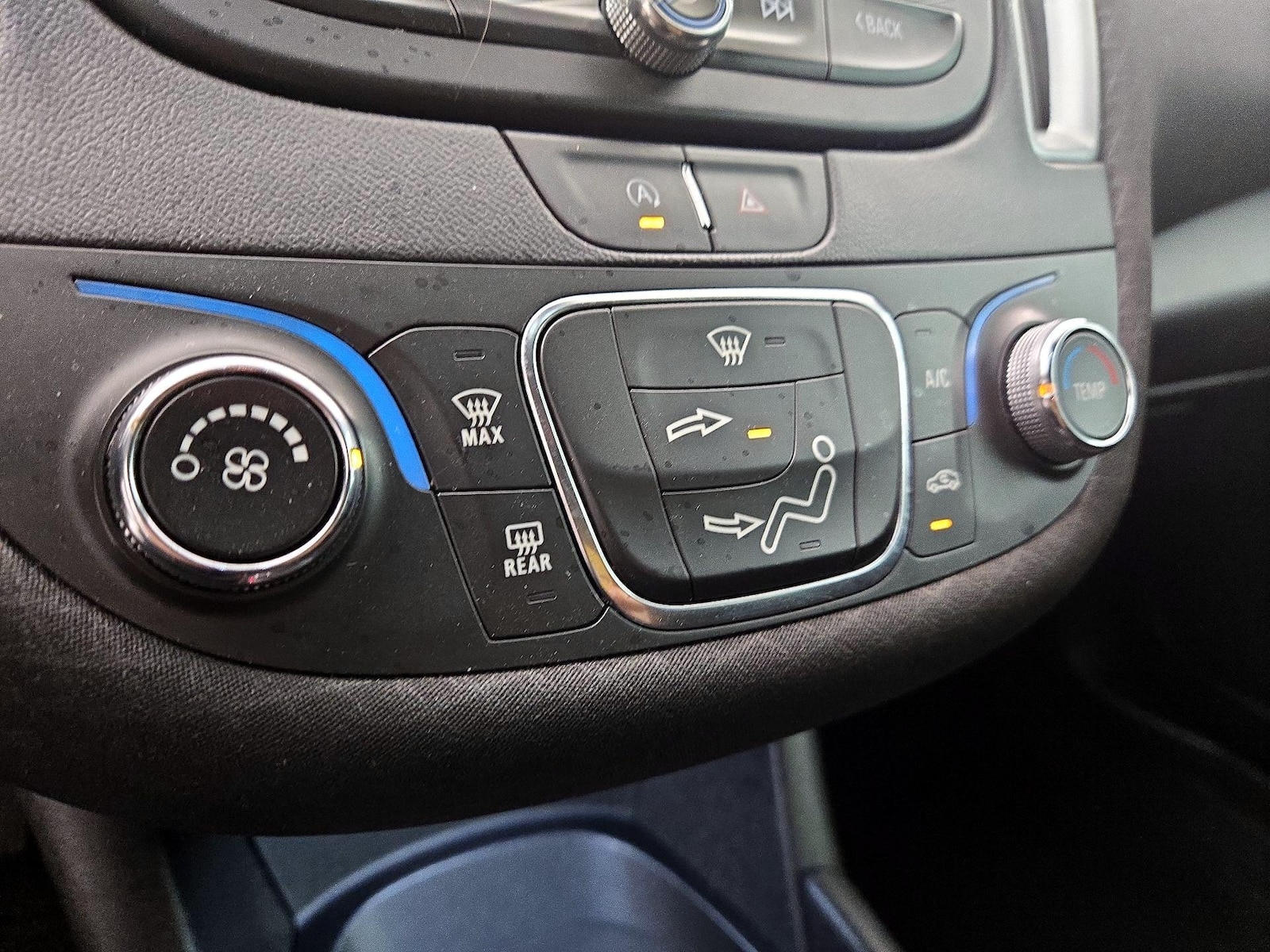 2023 Chevrolet Malibu 1LS - Photo 17
