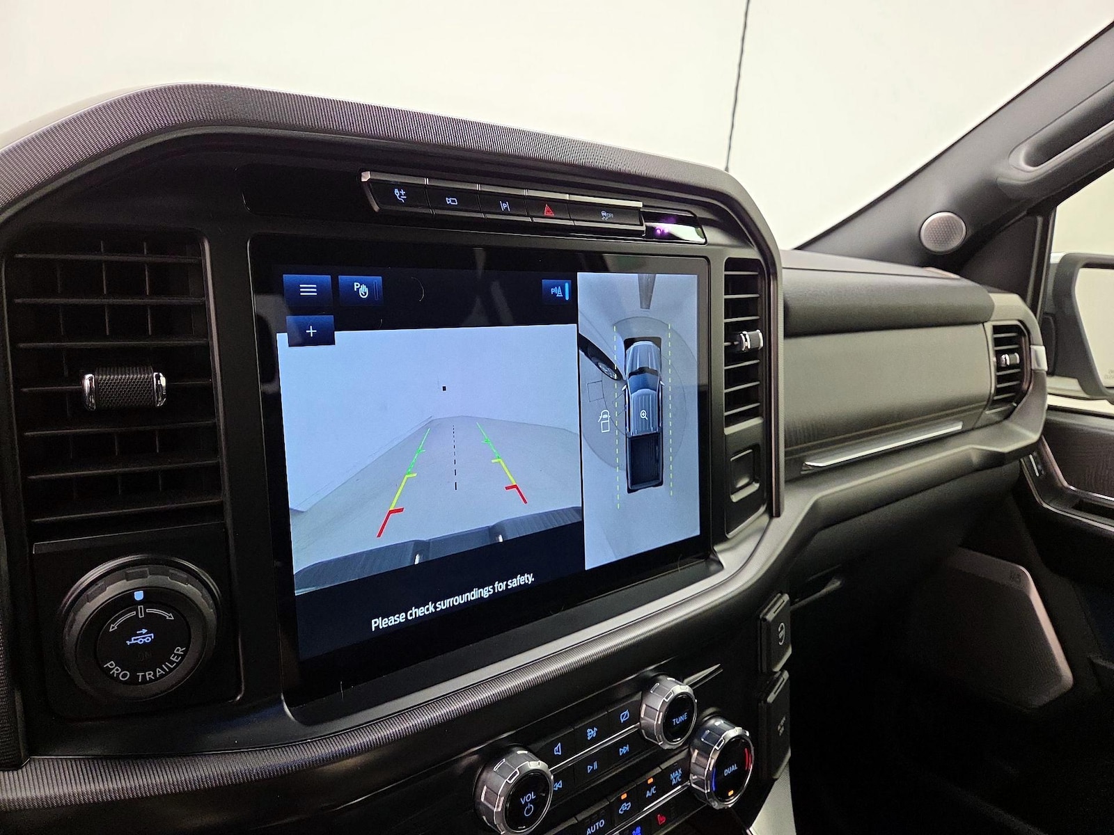 2023 Ford F-150 Platinum - Photo 16