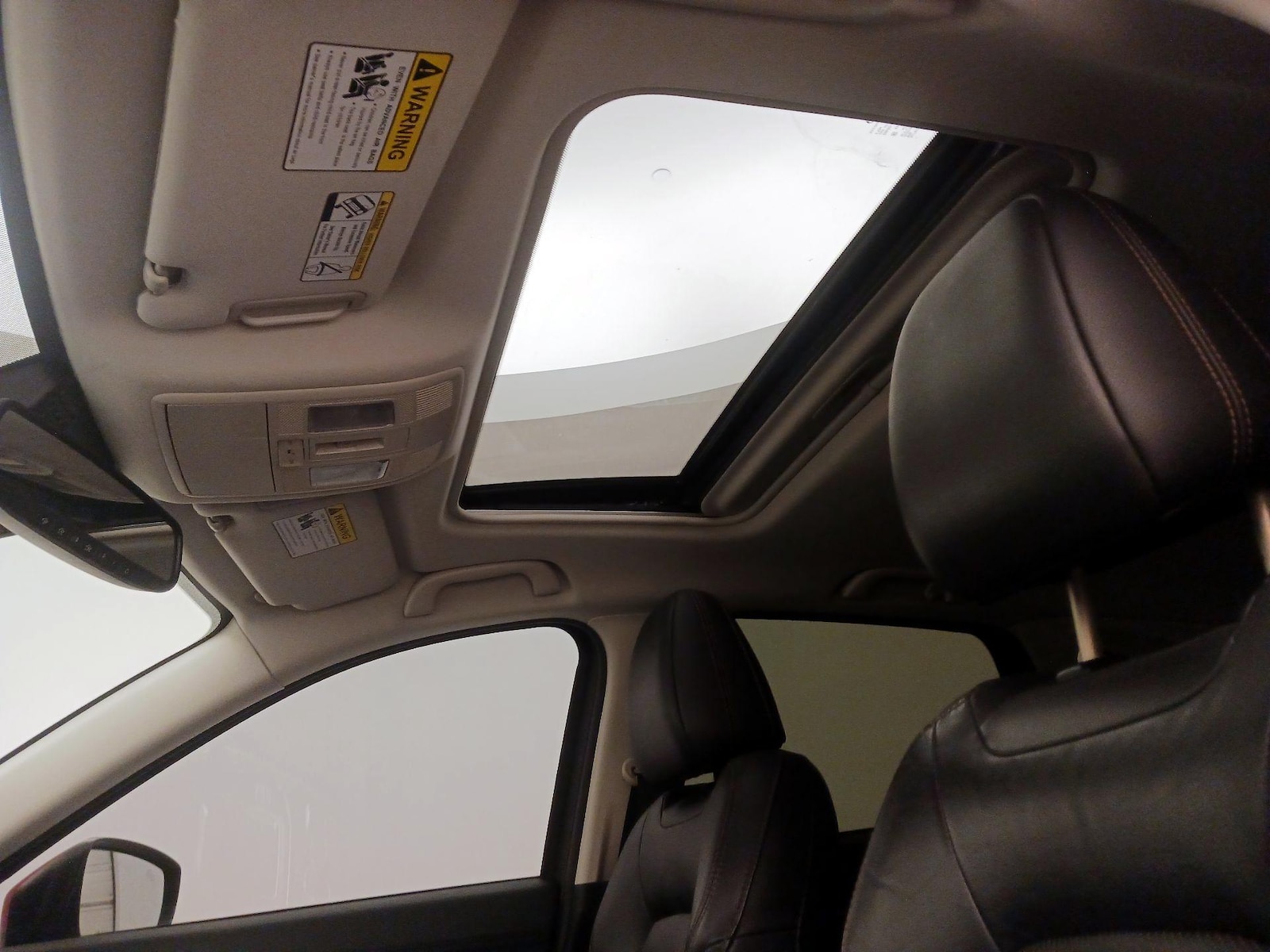 Sunroof(s) & Overhead Airbags
