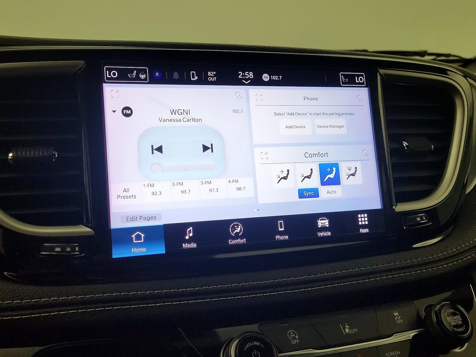 2022 Chrysler Pacifica Touring L - Photo 16