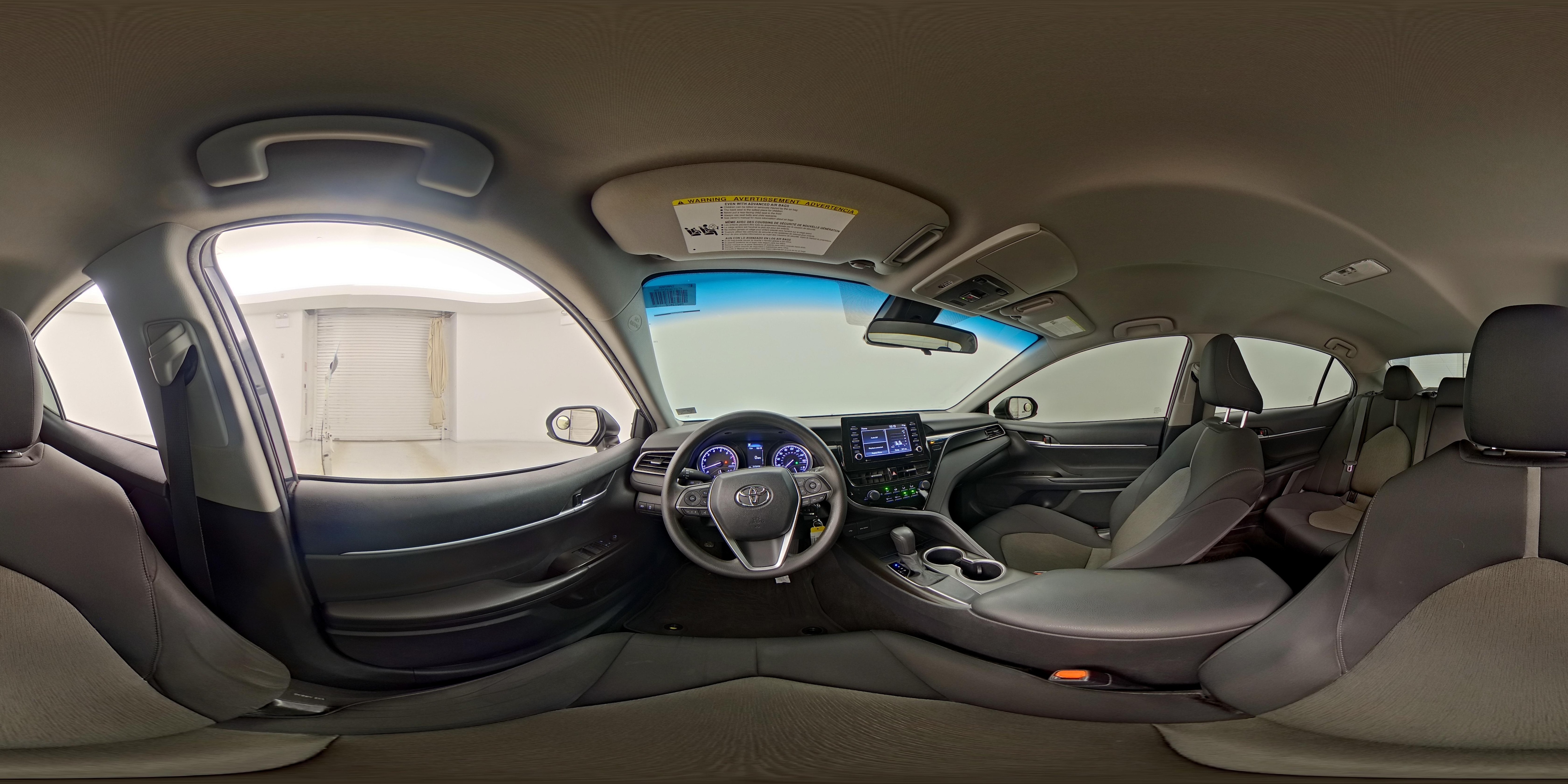2021 Toyota Camry LE - Photo 26