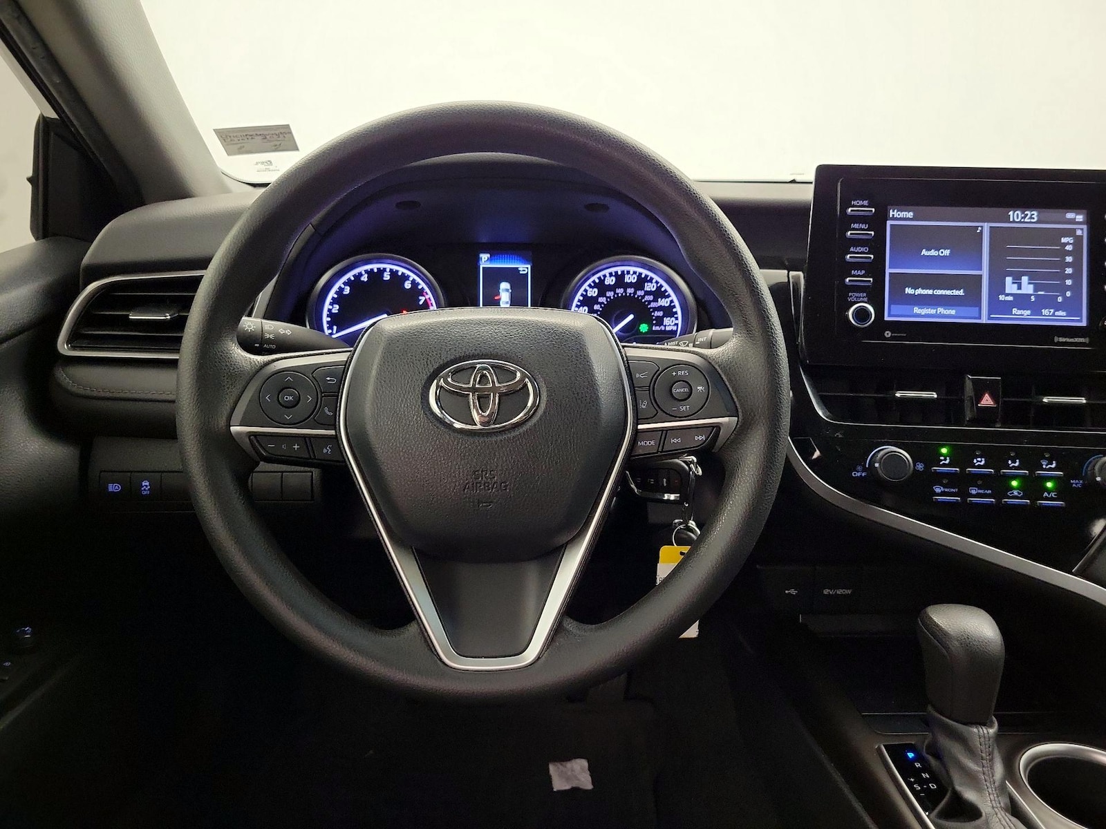 2021 Toyota Camry LE - Photo 11