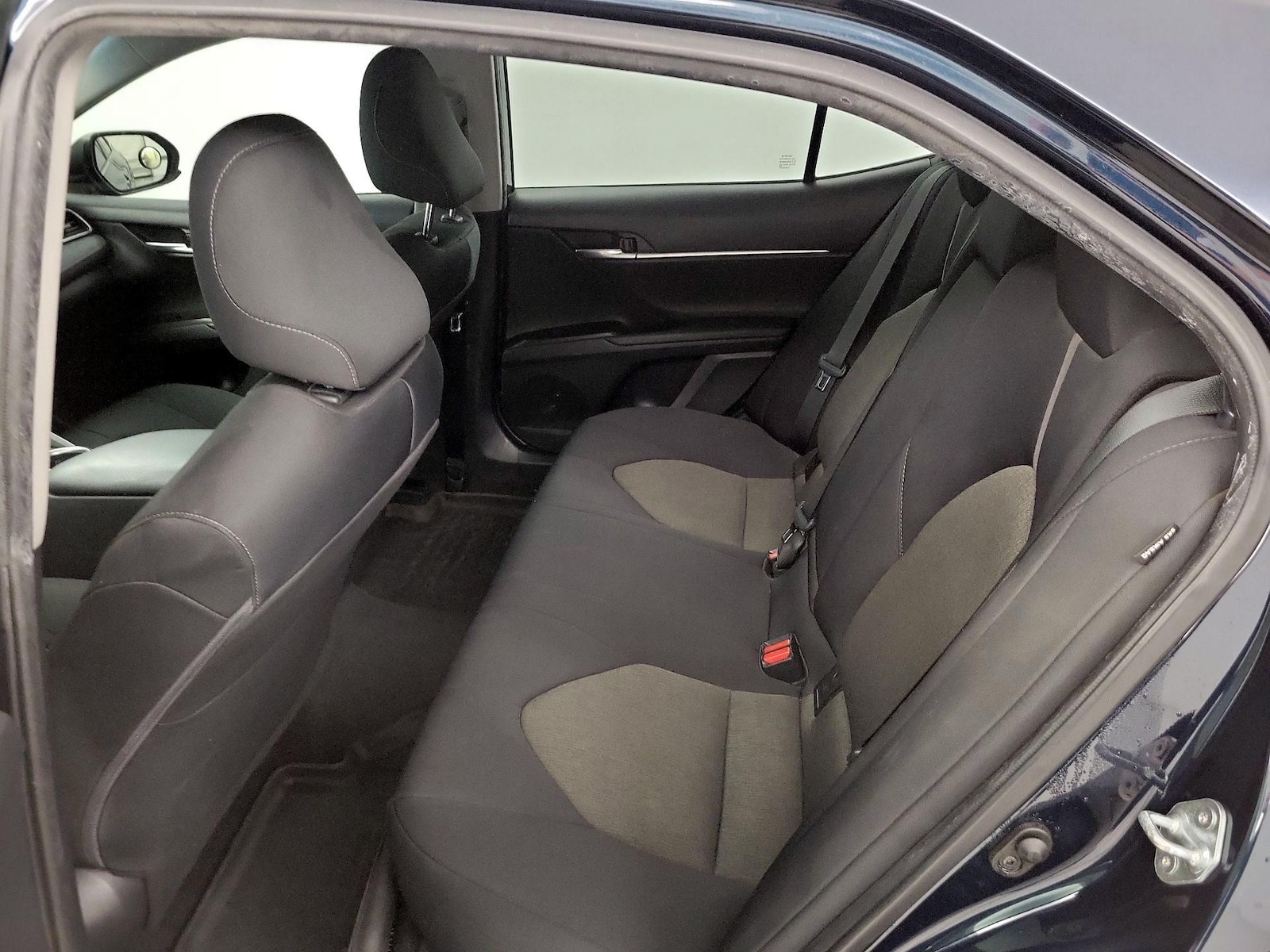 2021 Toyota Camry LE - Photo 20