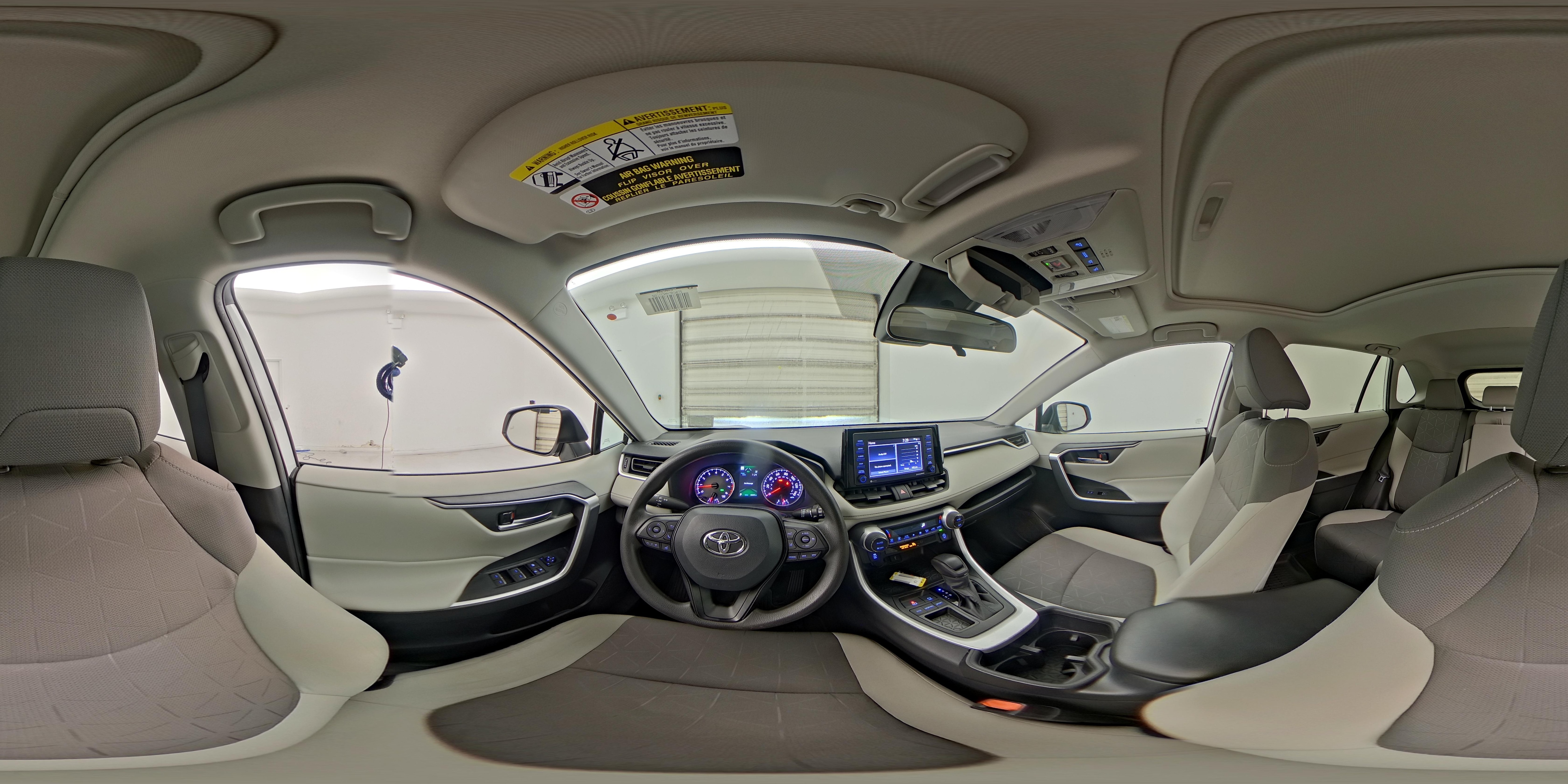 2022 Toyota RAV4 XLE - Photo 27