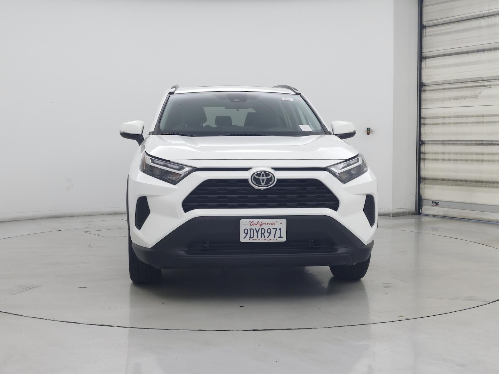 2022 Toyota RAV4 XLE - Photo 6