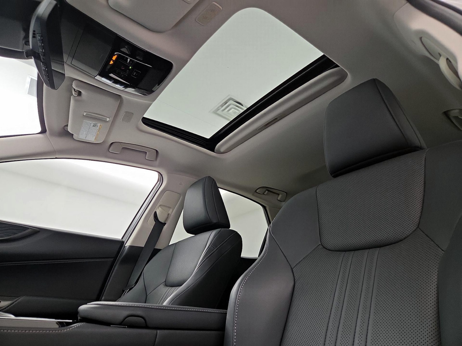 Sunroof(s) & Overhead Airbags