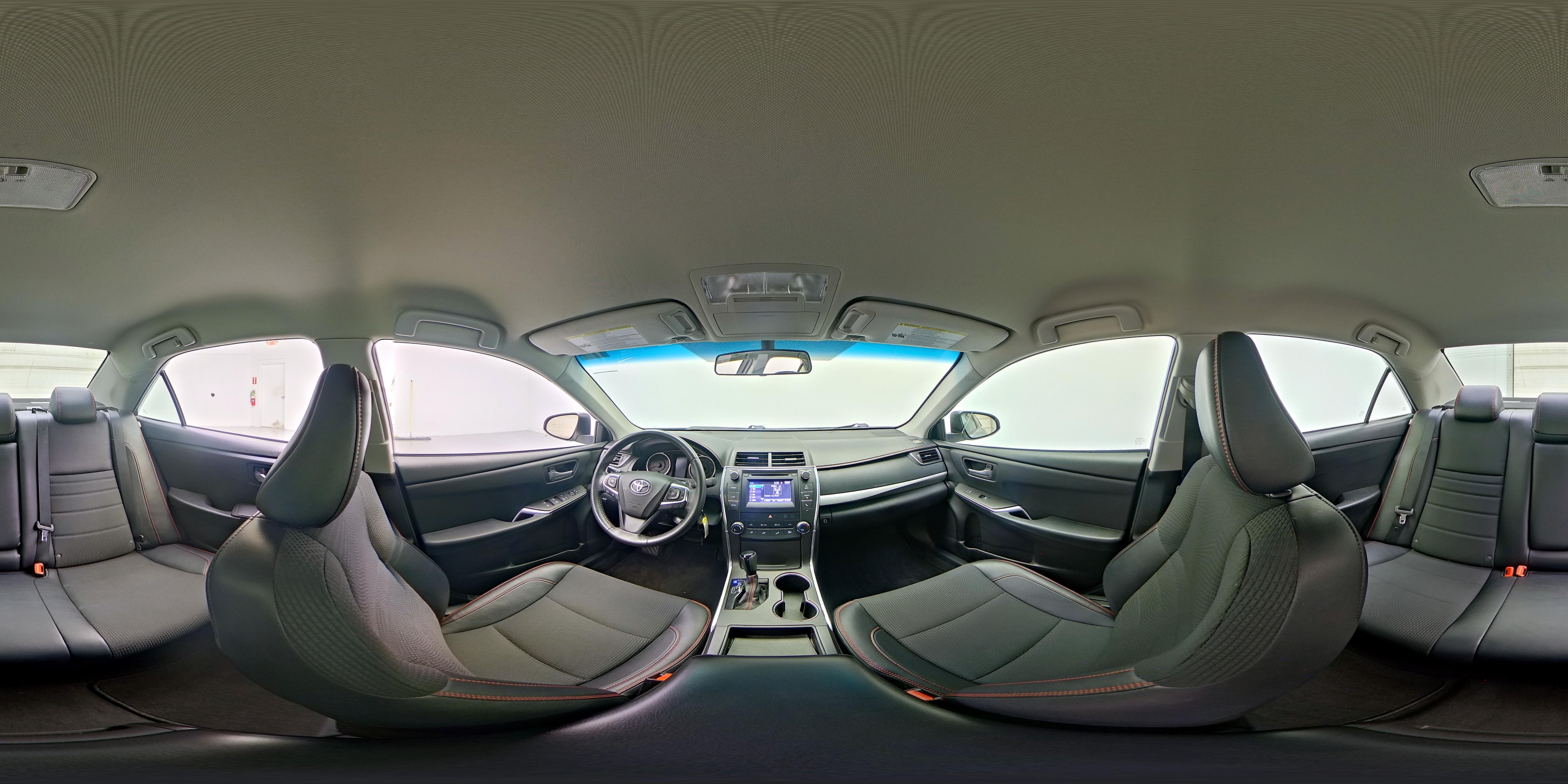 2017 Toyota Camry SE - Photo 24