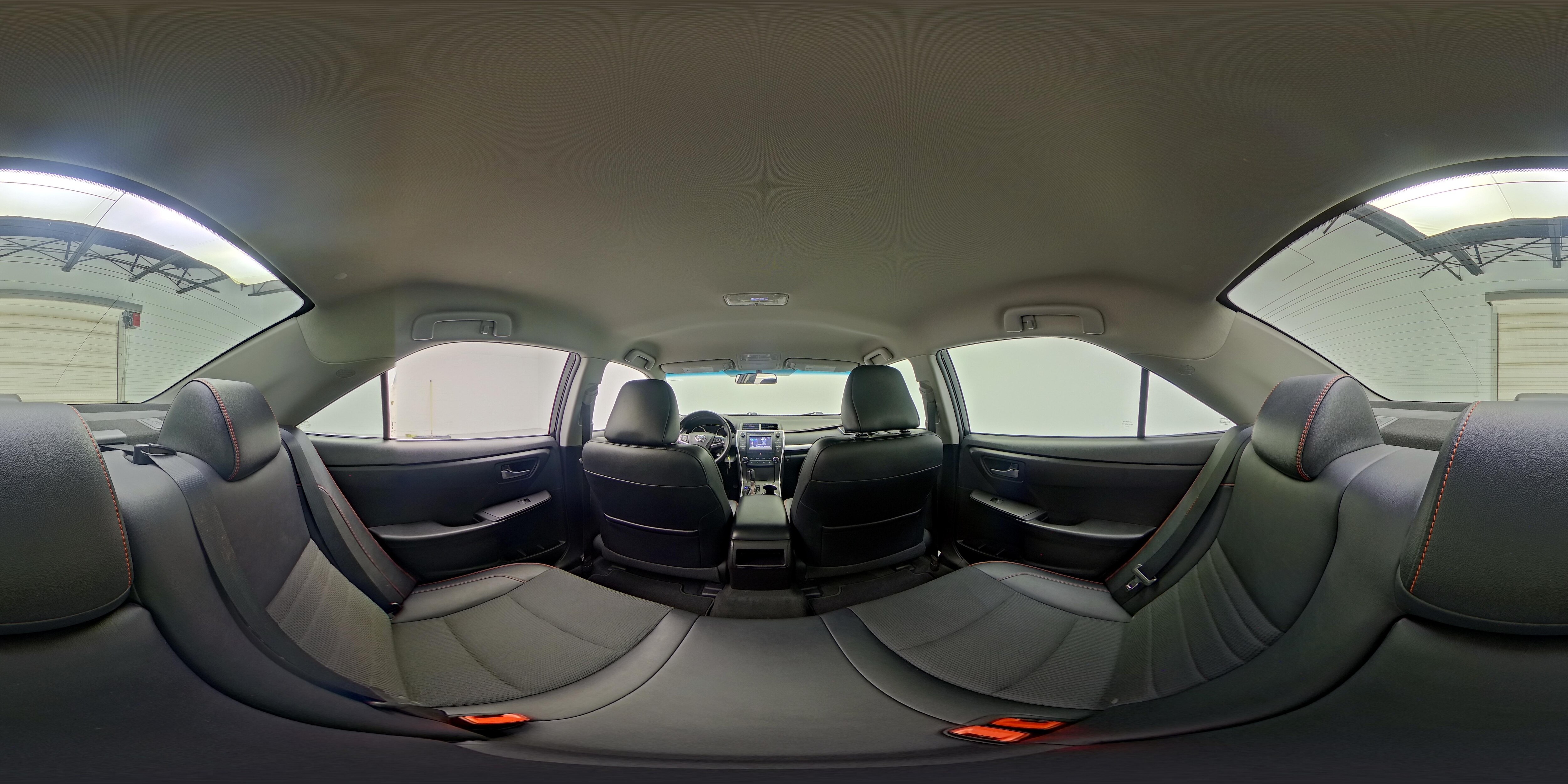 2017 Toyota Camry SE - Photo 25